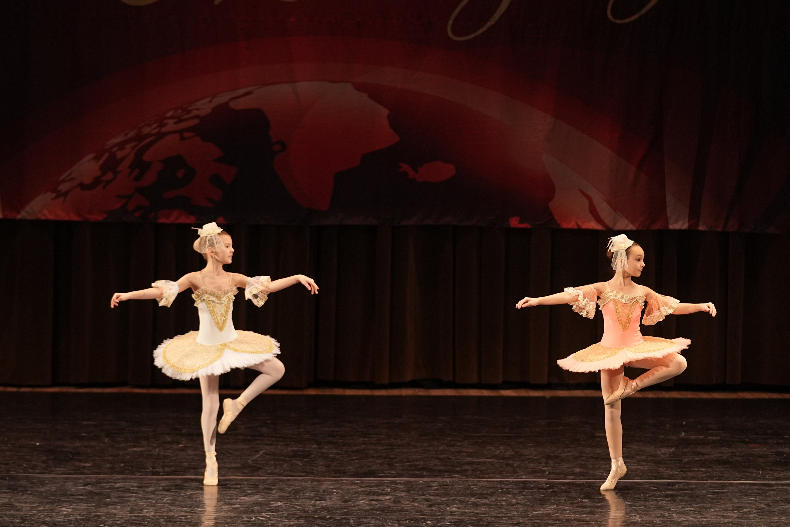 7 декабря, блок 1, г. Москва. Золотое яблочко