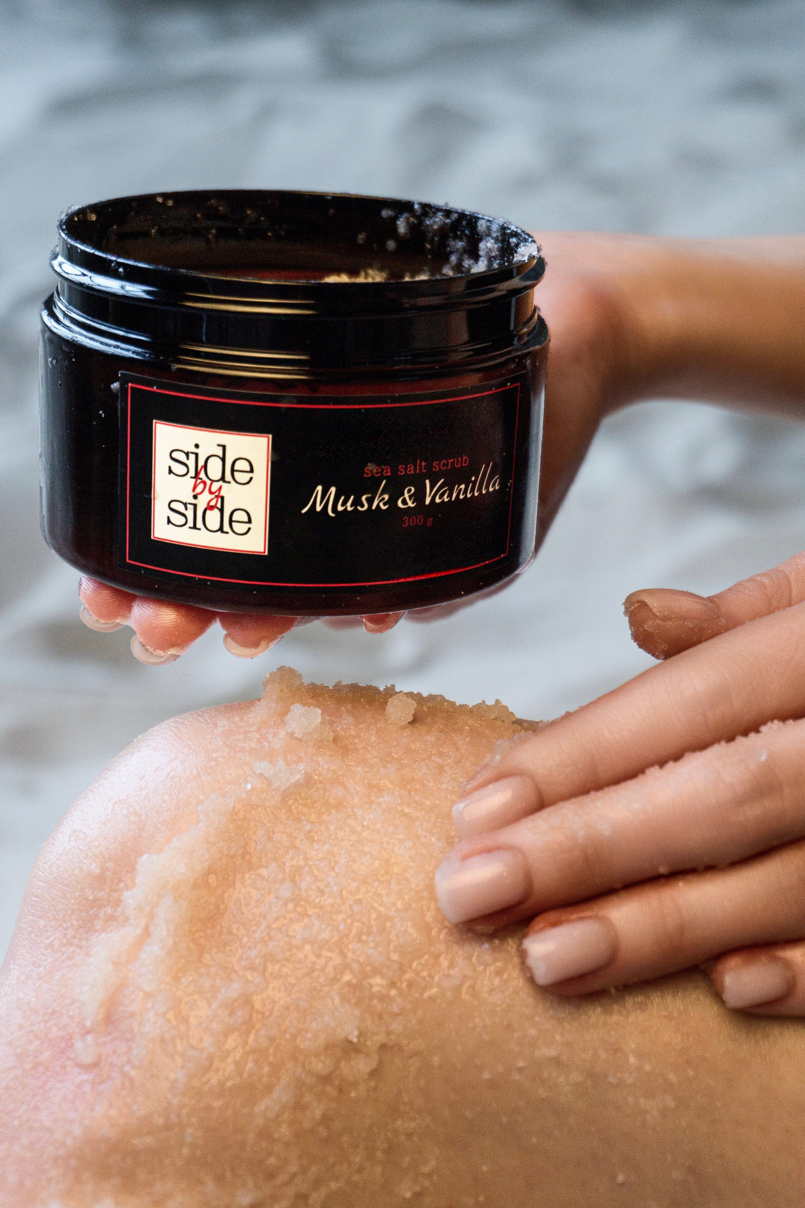 Side by side. Фотограф