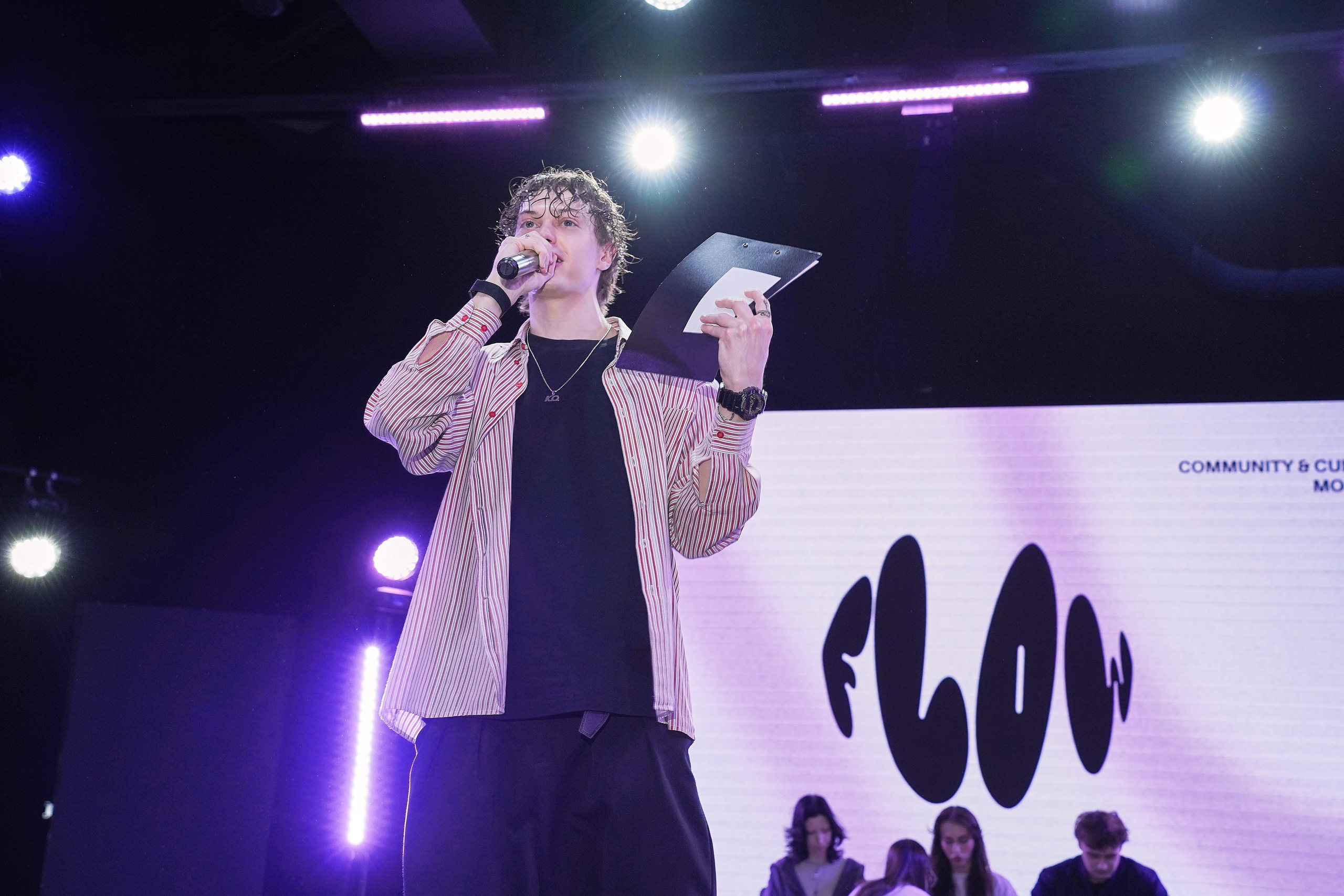 Батл. Фотограф