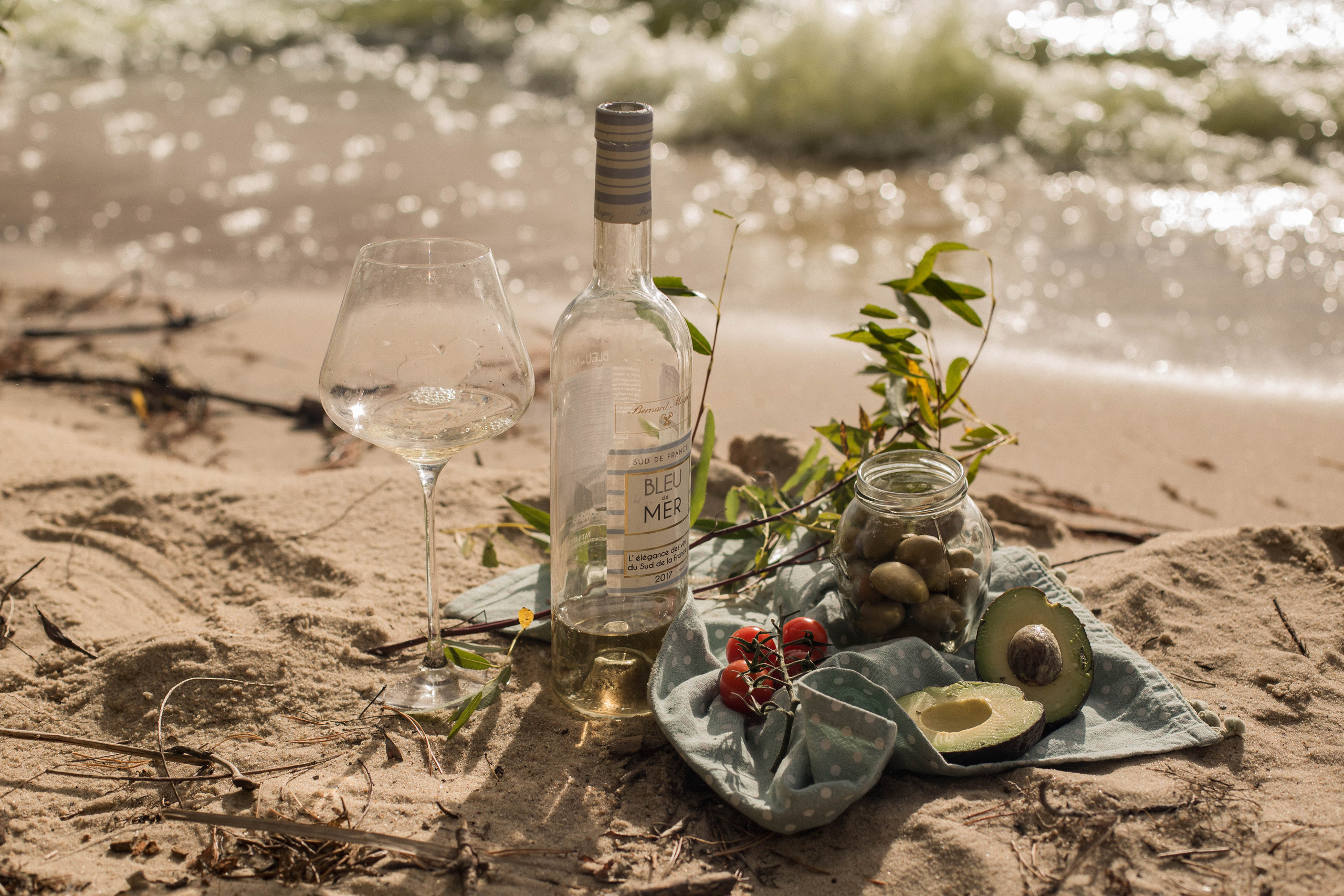 Съемка вина. Фотограф в Черногории — семейная фотосессия с детьми, лавстори,