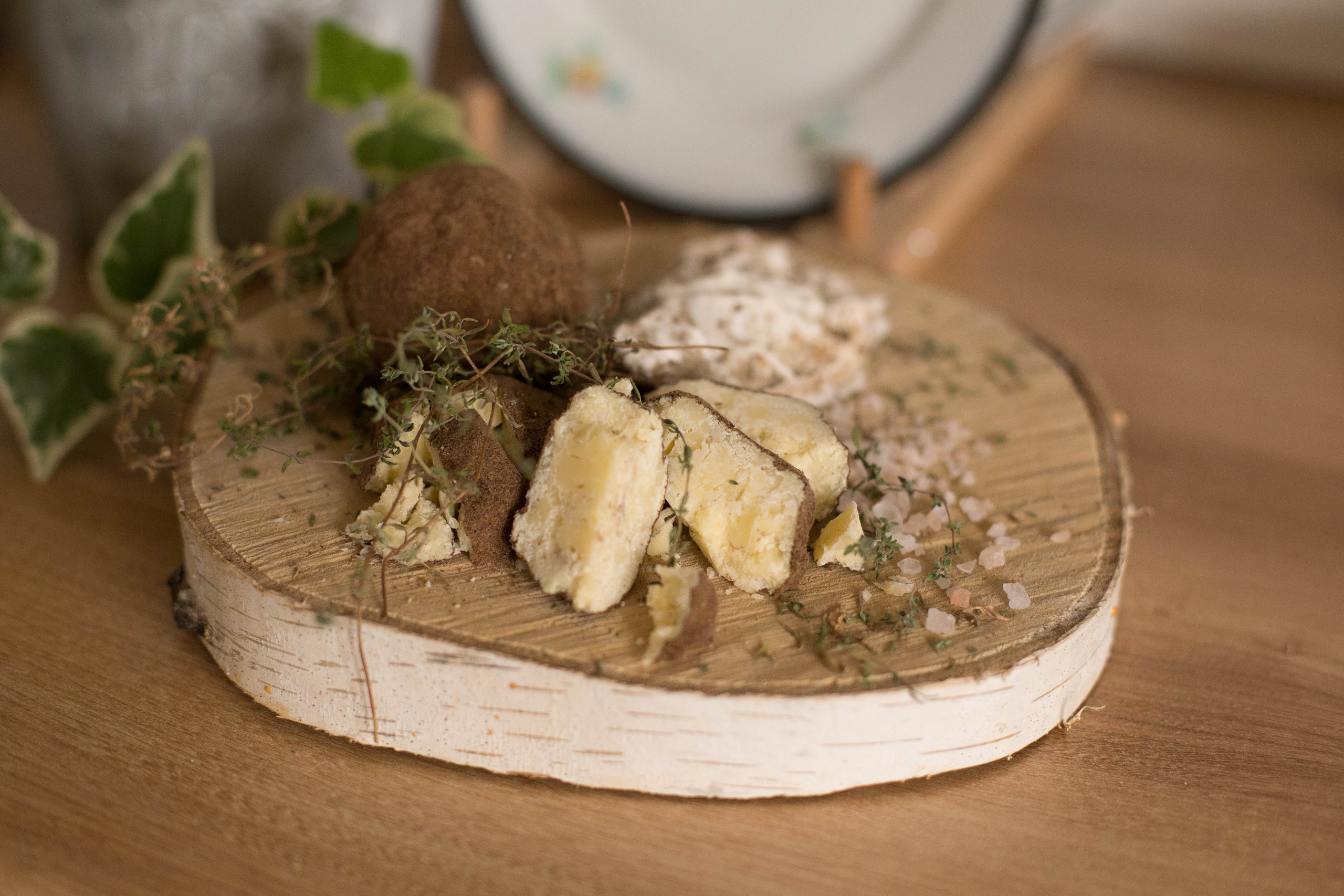 Homemade cheese. Fotograf u Crnoj Gori-porodično fotografisanje sa djecom, lovestory, nekretnine
