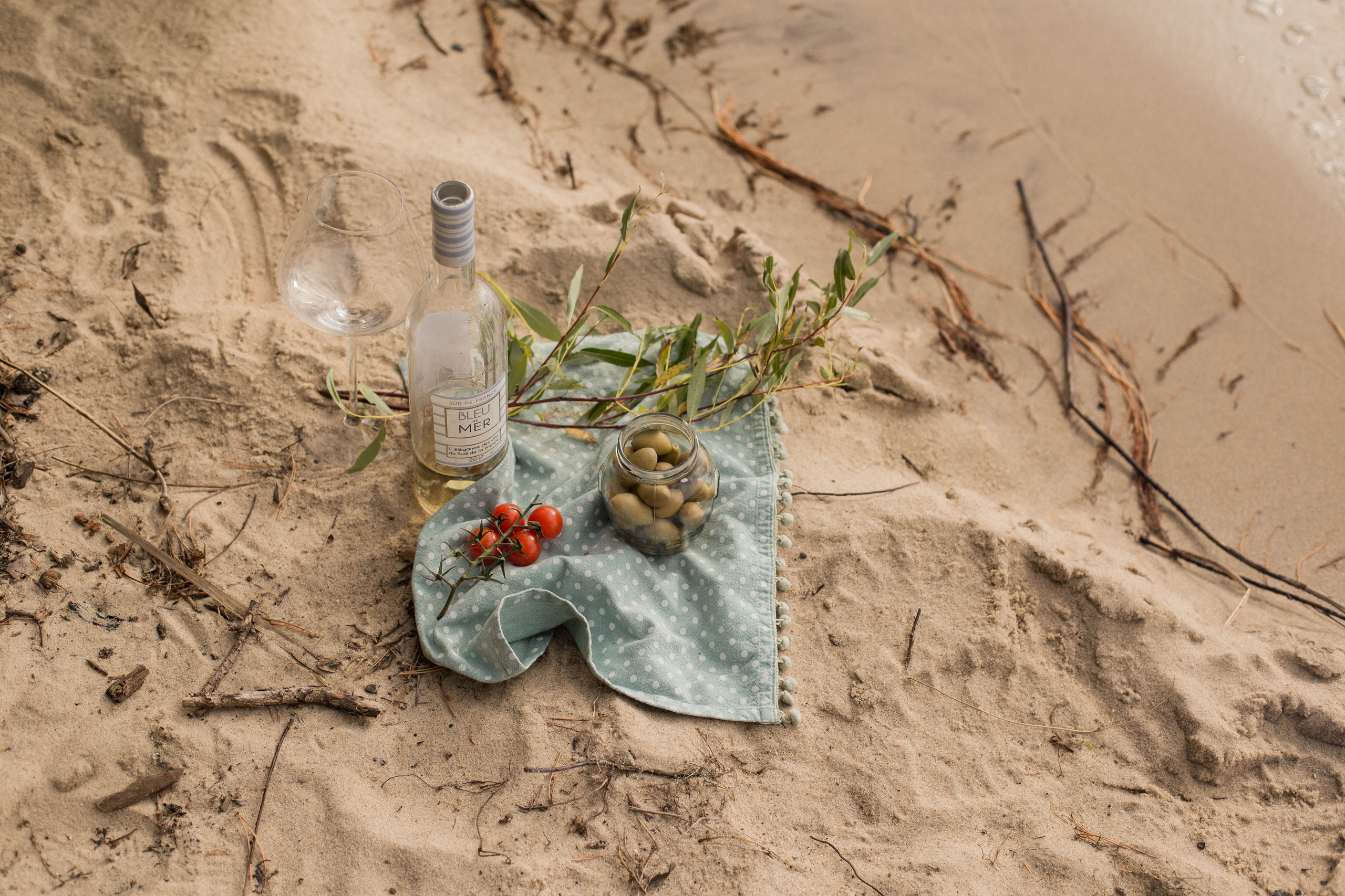 Съемка вина. Фотограф в Черногории — семейная фотосессия с детьми, лавстори,