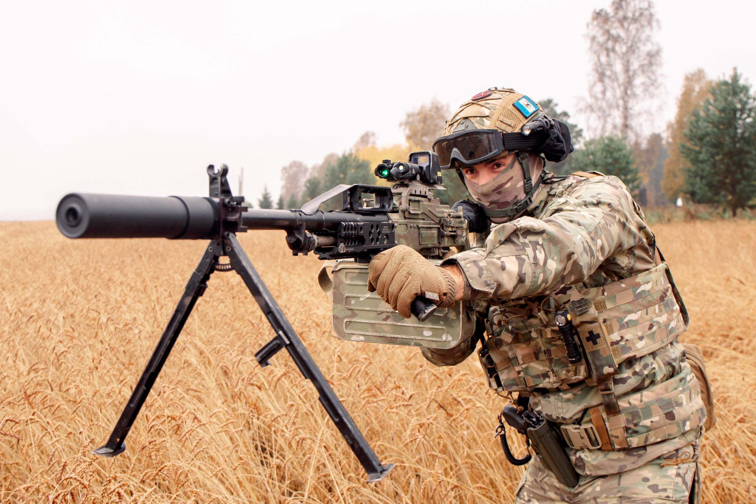 Поле. Для тех, кто не ждёт удачи, а создаёт её. Каждая фотосессия — это твой момент, твой стиль, твой успех. 📸