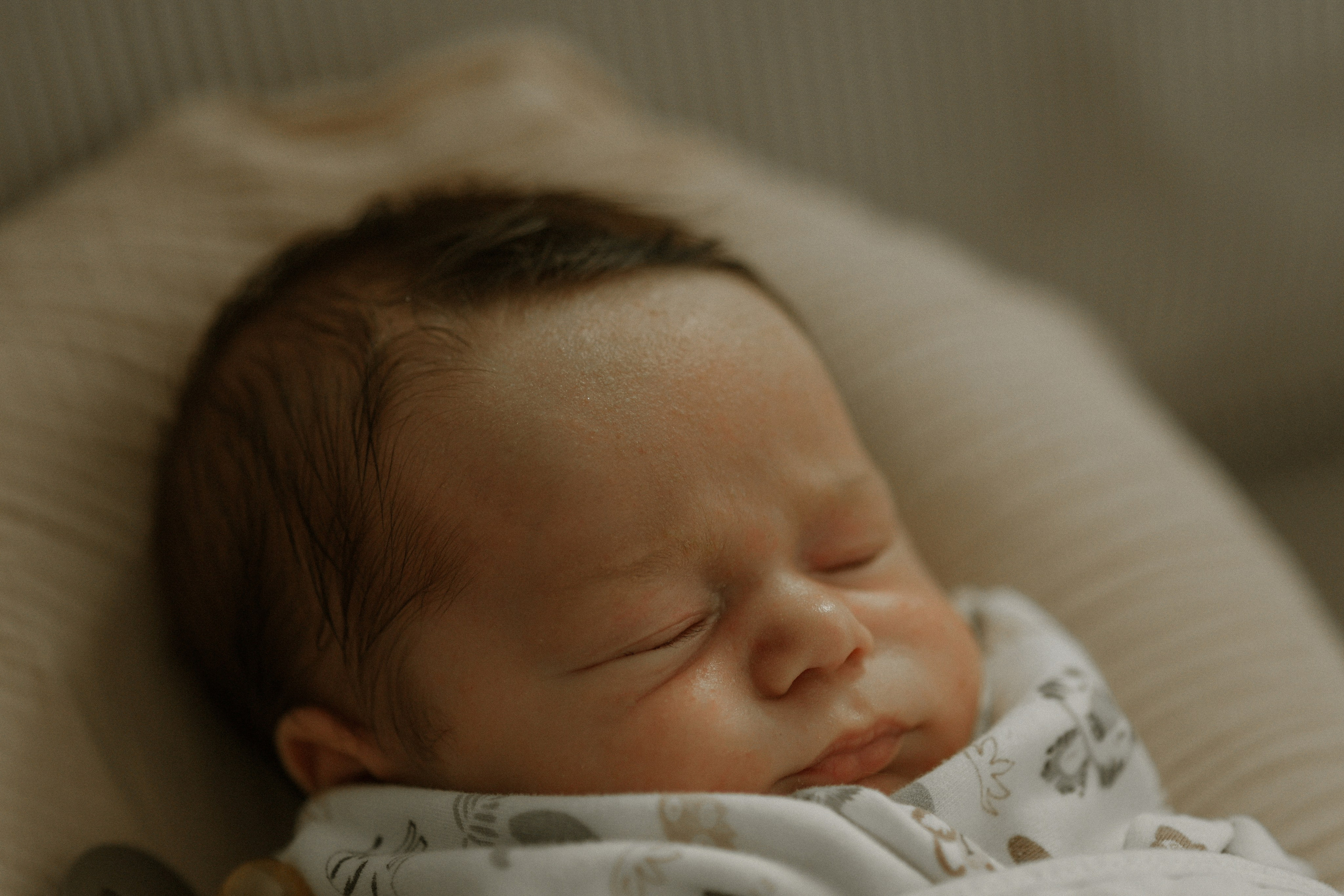 Домашняя семейная съёмка сестер. Свадебный фотограф FOTOKEYT