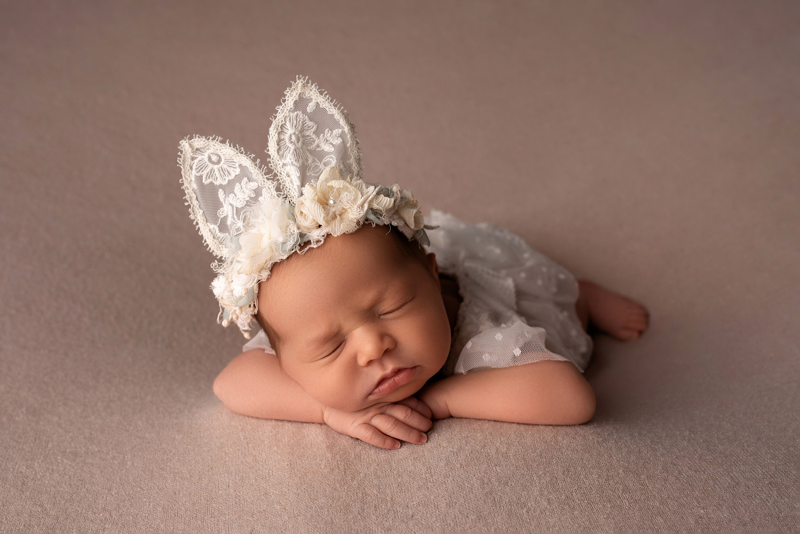 Новорождённые девочки. Детский фотограф новорождённых в Минске Боровик Екатерина