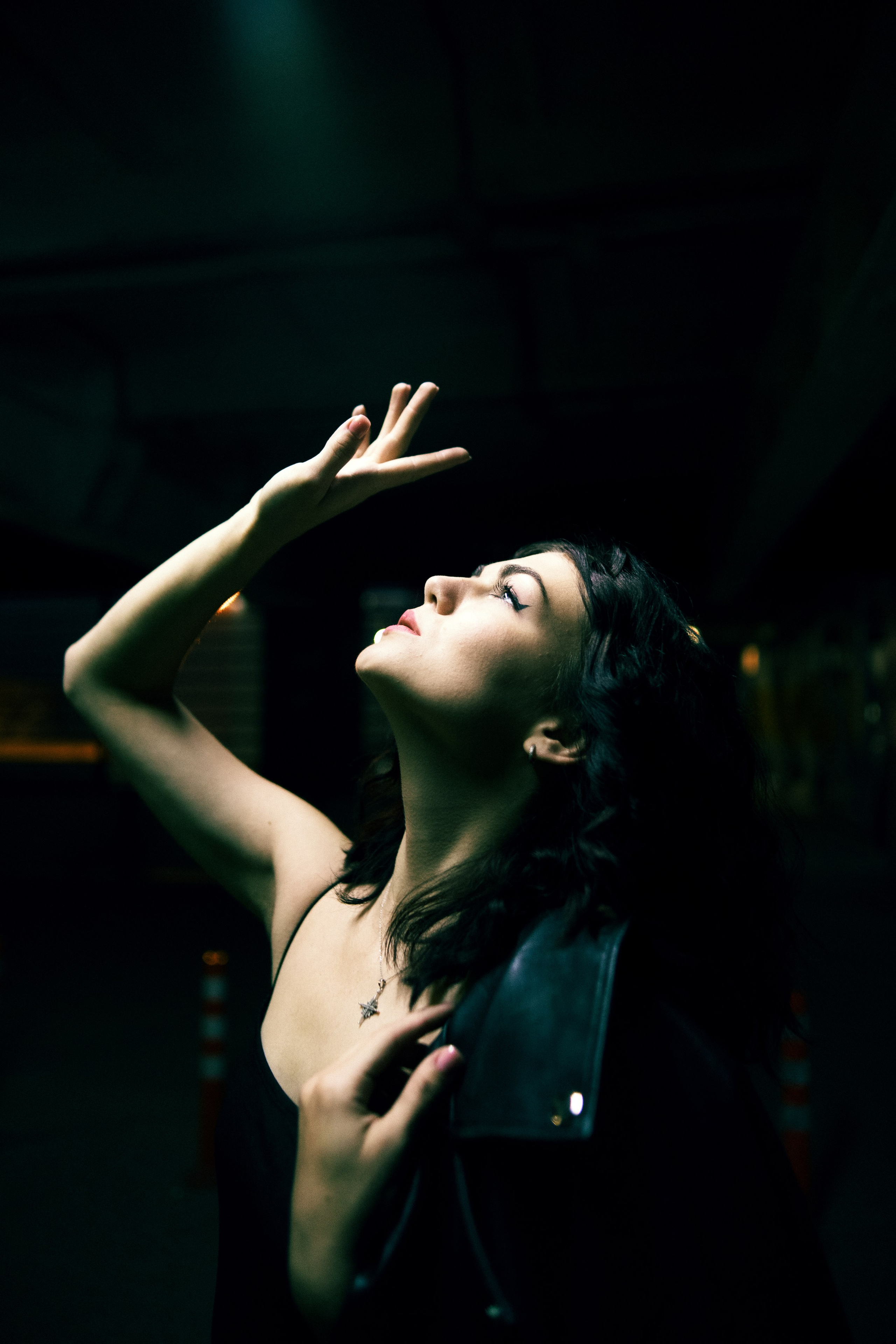 Влада стрит