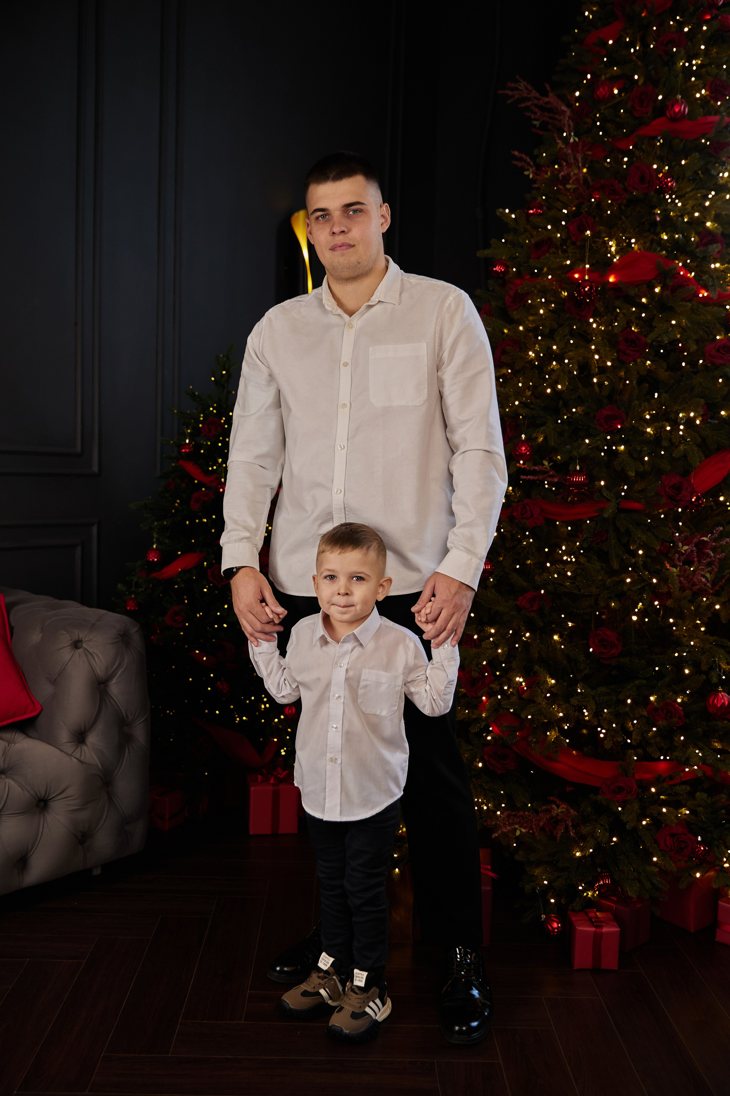 Марина с семьей. Фотограф женского портрета, беременности и материнства Харькова Елена