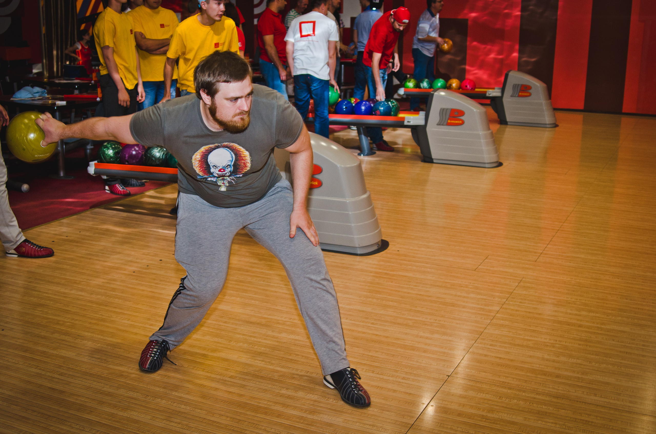 Копоратив.МТС-Теле2-Ростелеком.Боулинг. Свадебный и семейный фотограф Денис Лукьянов в Краснодаре, Краснодарском крае и Республике Крым