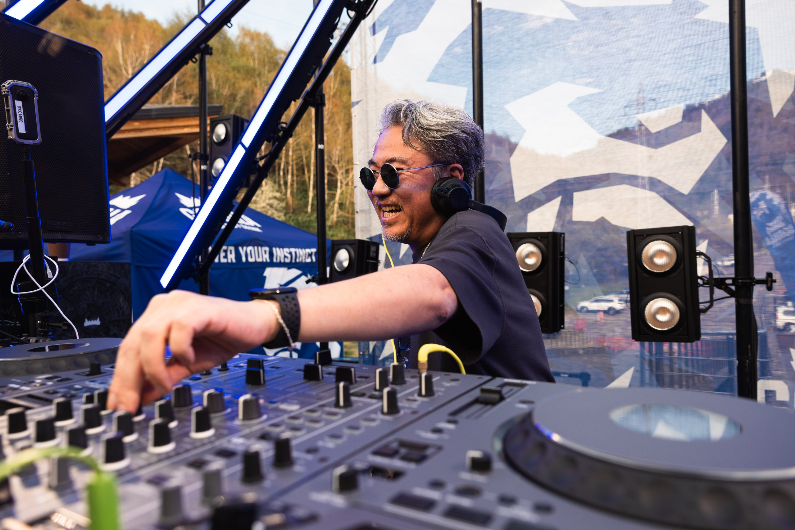 GORILLA GROOVE STAGE IMBA CAMP 5. Gorillaenergymedia