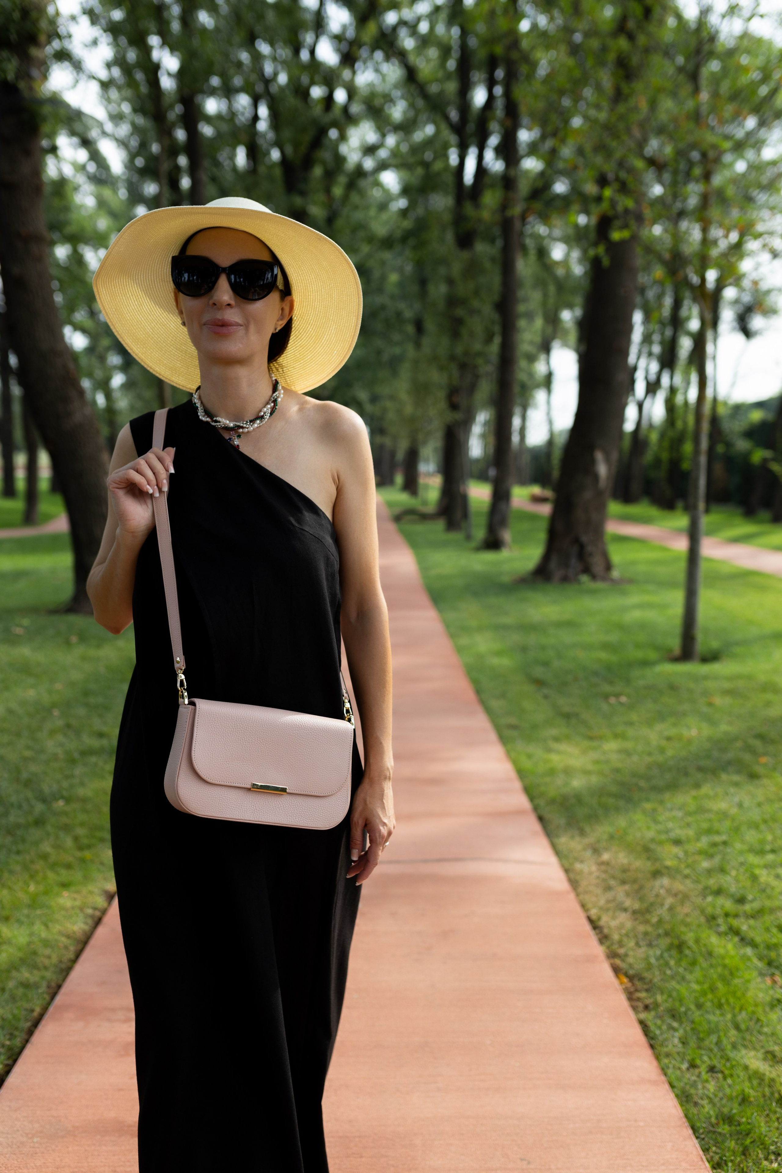 Съёмка для бренда сумок. Фотограф Настя Галингер Краснодар