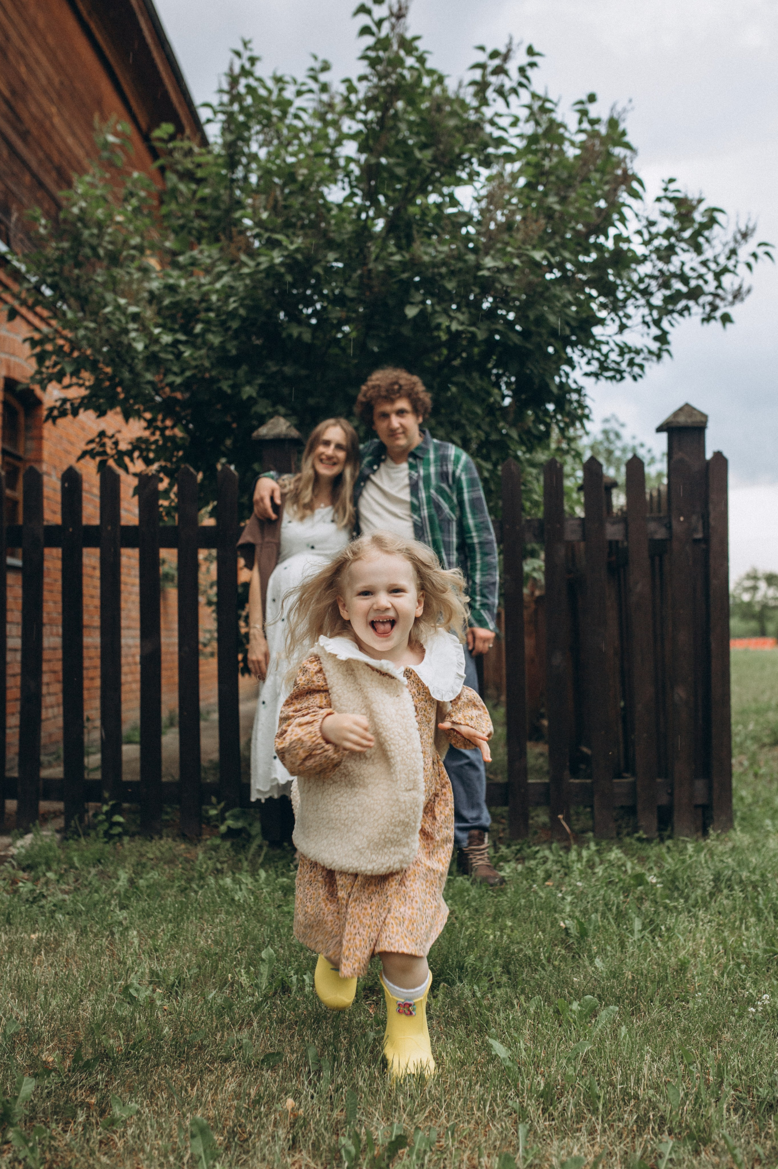 Семейная съемка на улице. Семейный и детский фотограф в Москве Антонина Смирнова