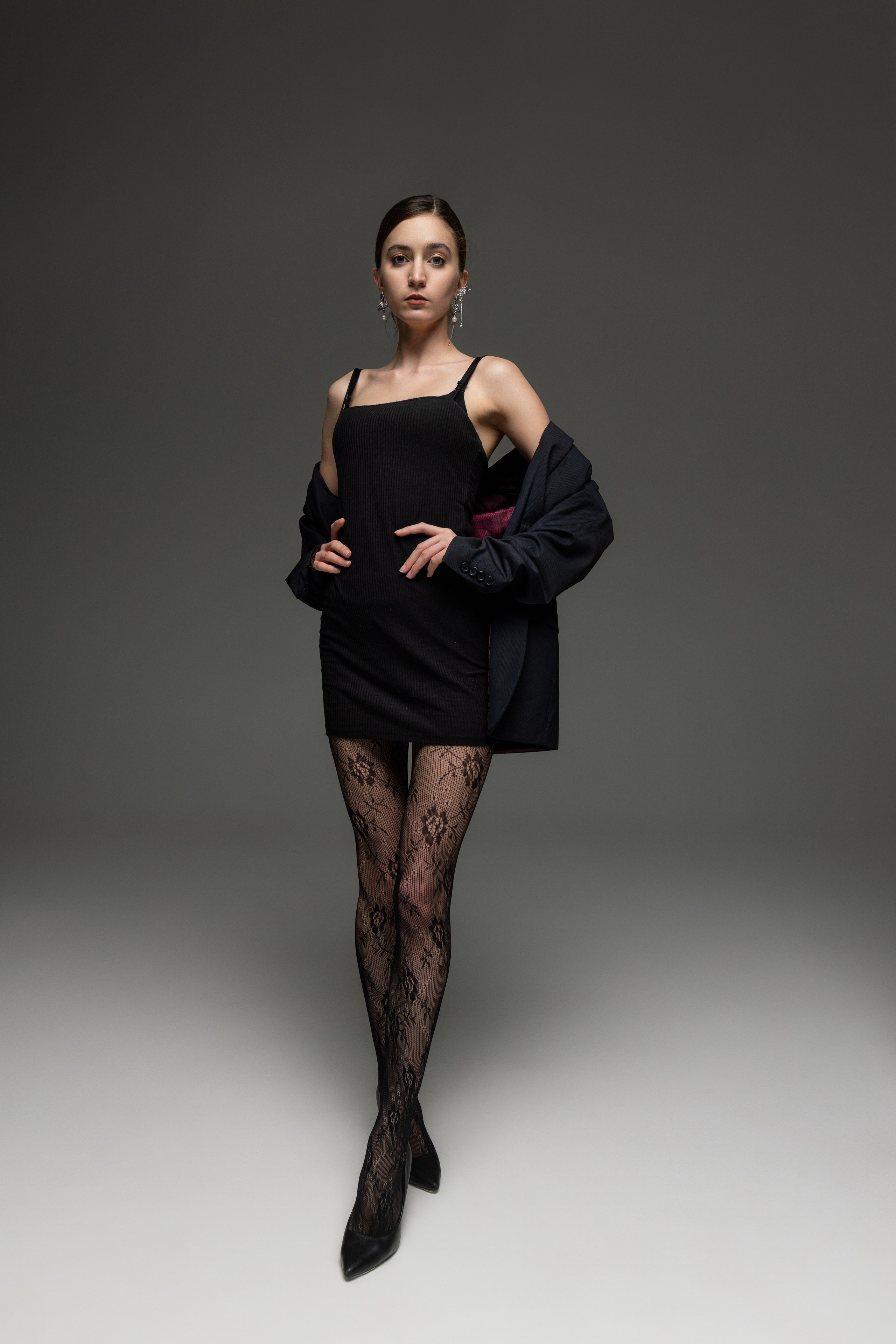 Студийная съемка на циклораме с Дианой для «себя». Дмитрий Шульгин, портретный фотограф в Воронеже