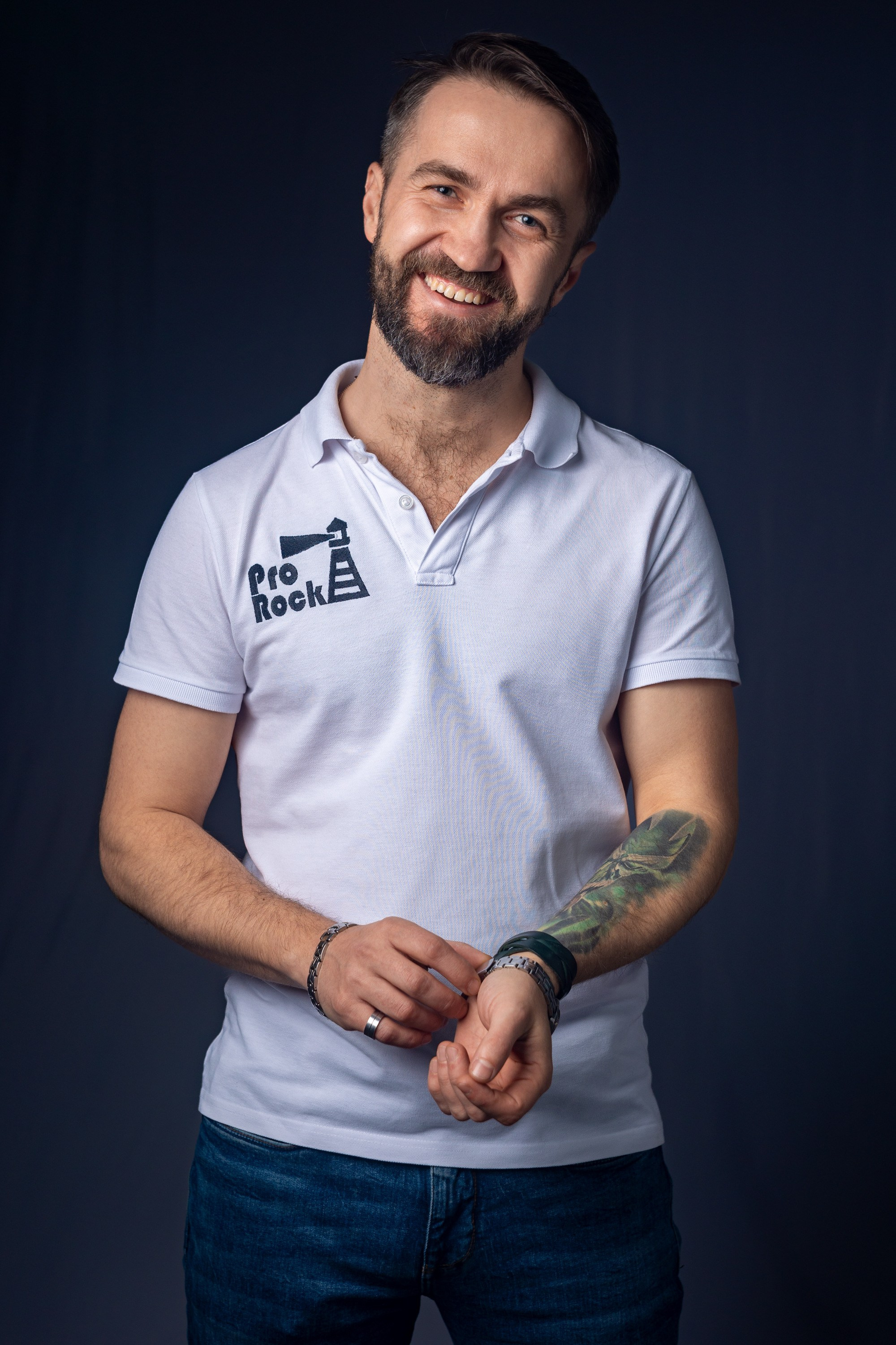 Портрет музыканта на чёрном фоне Кемерово Кузбасс Томск группа пророк