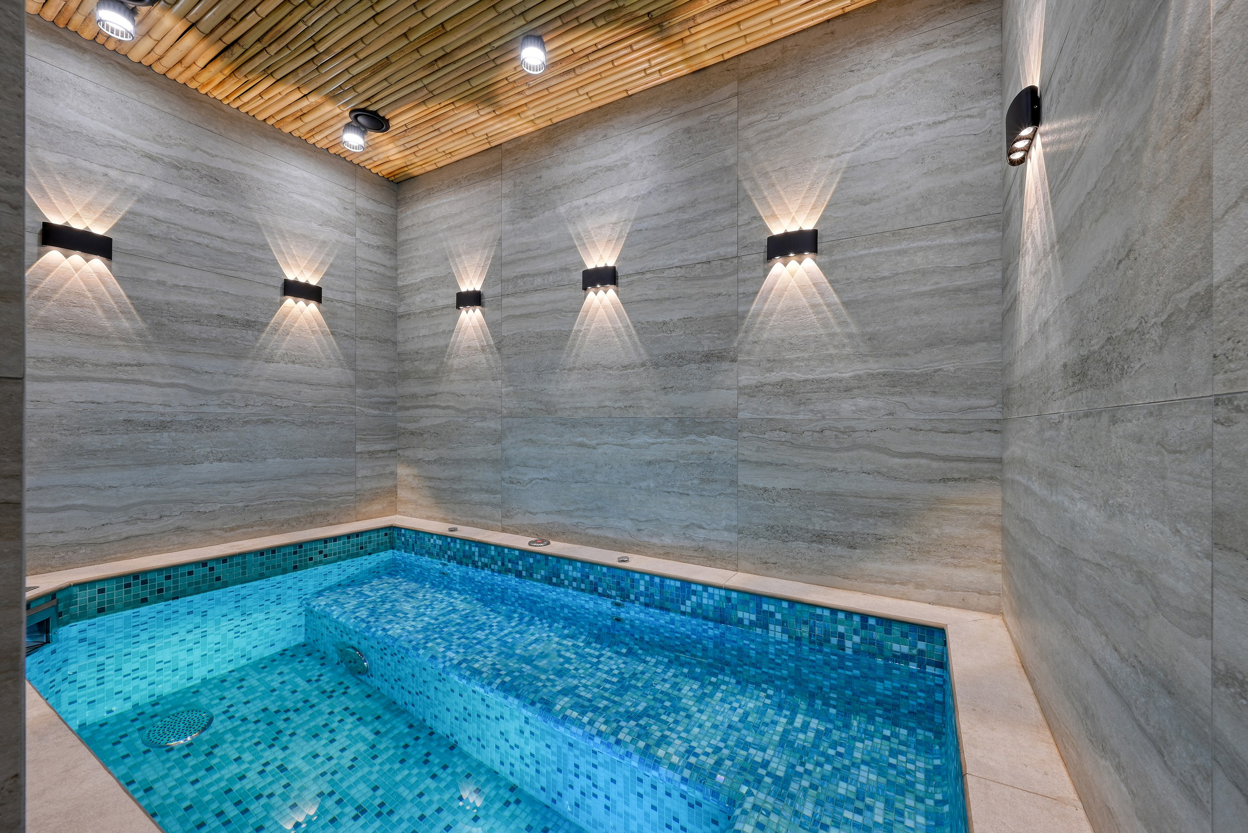 Съемка апарта в ЖК Альпийский квартал. Интерьерный фотограф в Сочи | Роман Сусленко