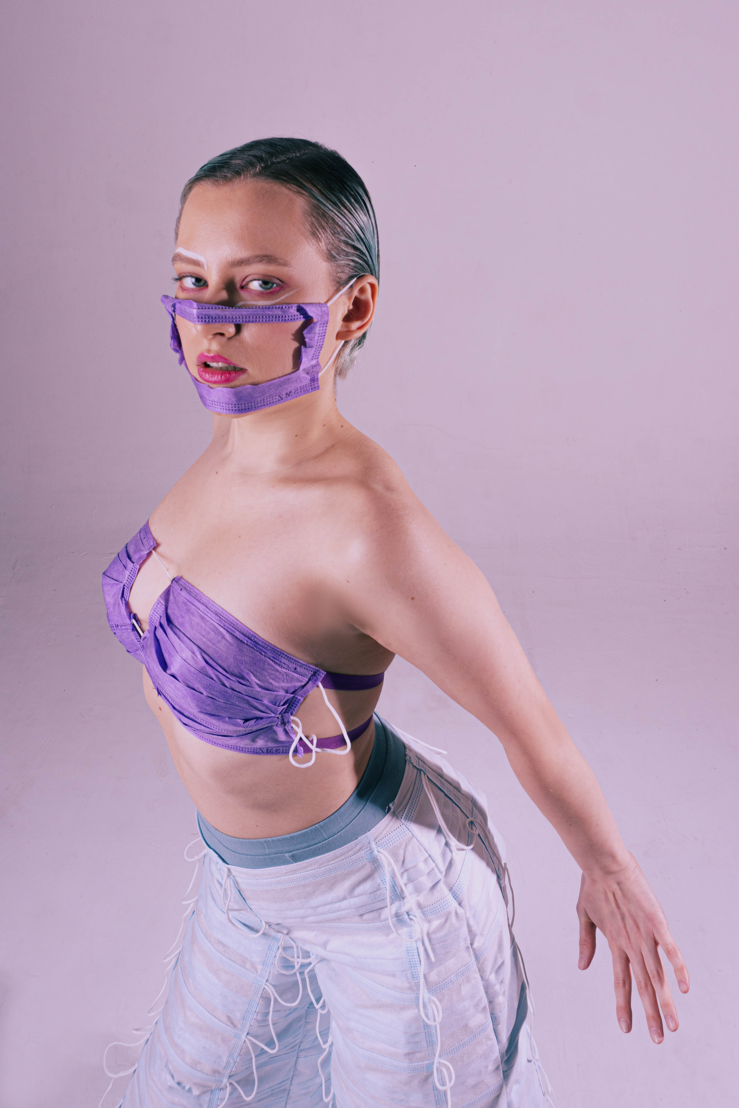 Не забывайте маску. Фотограф / Оператор Константин Козлов