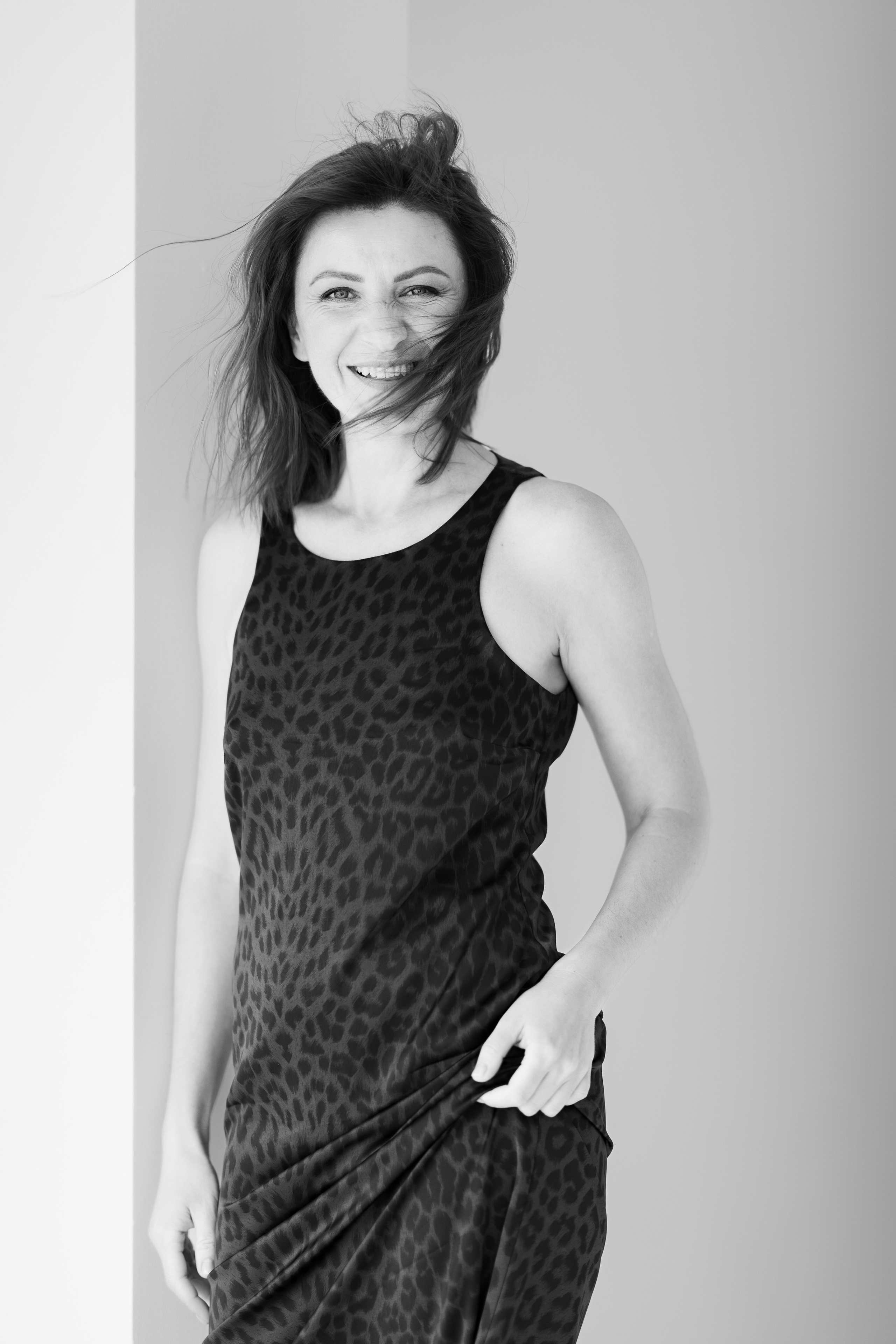 Женский портрет 35+. Женский портретный фотограф 35+ Воронеж. Добро пожаловать в магию ЧБ портрета