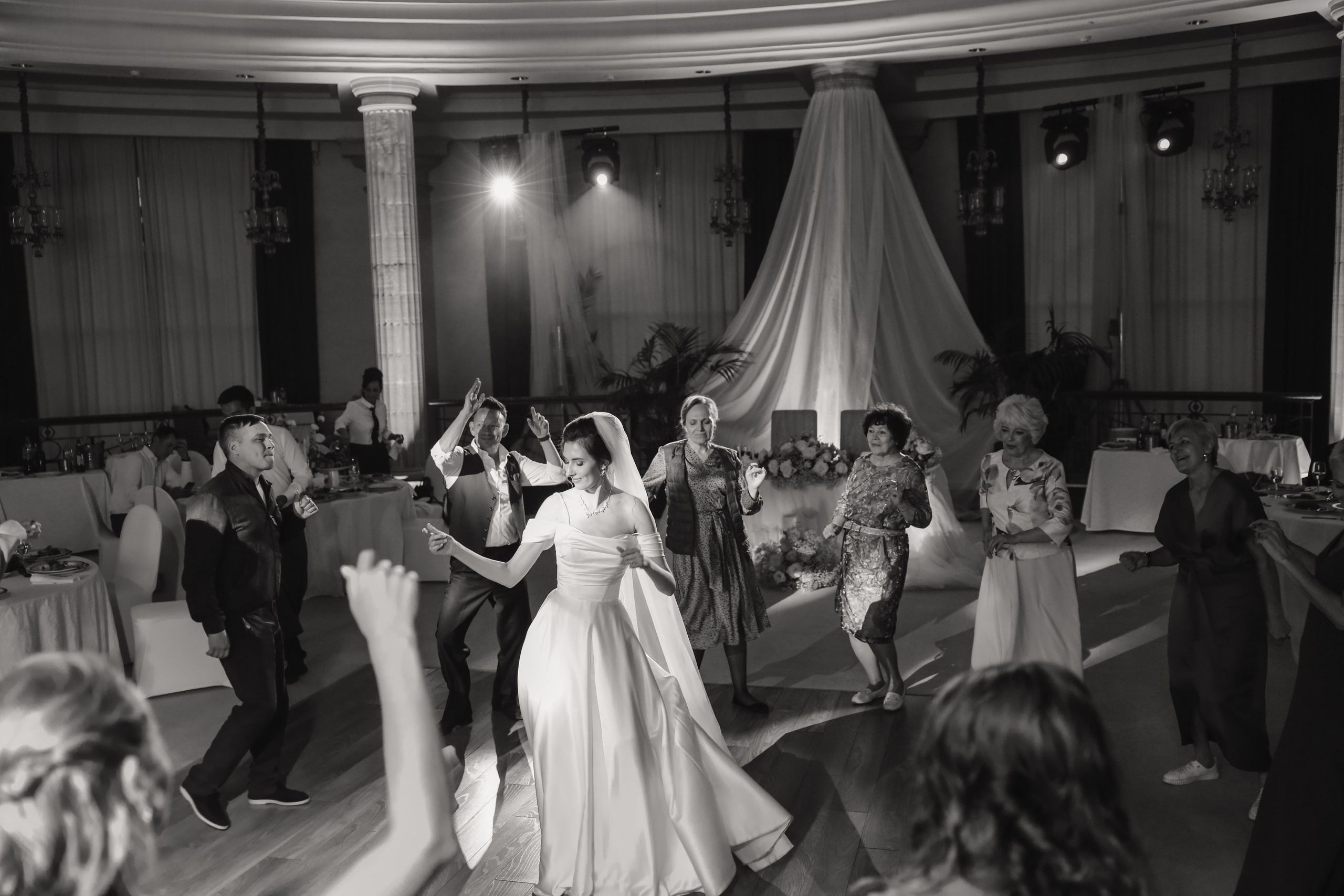 Юрий и Анастасия | Ресторан Fusion. Свадебный фотограф Москва