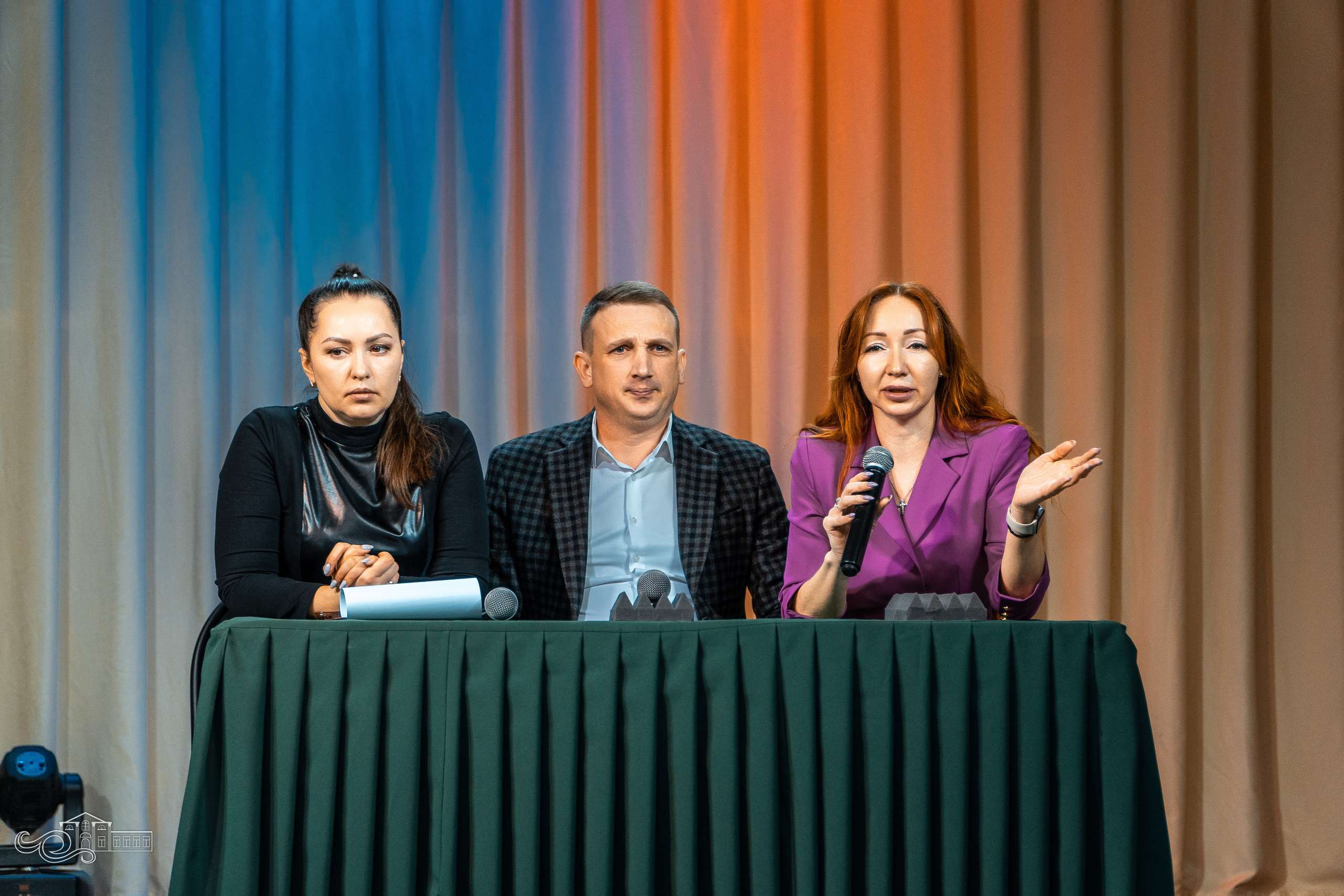 «Знай свои права и исполняй обязанности». Новотитаровский Дом культуры