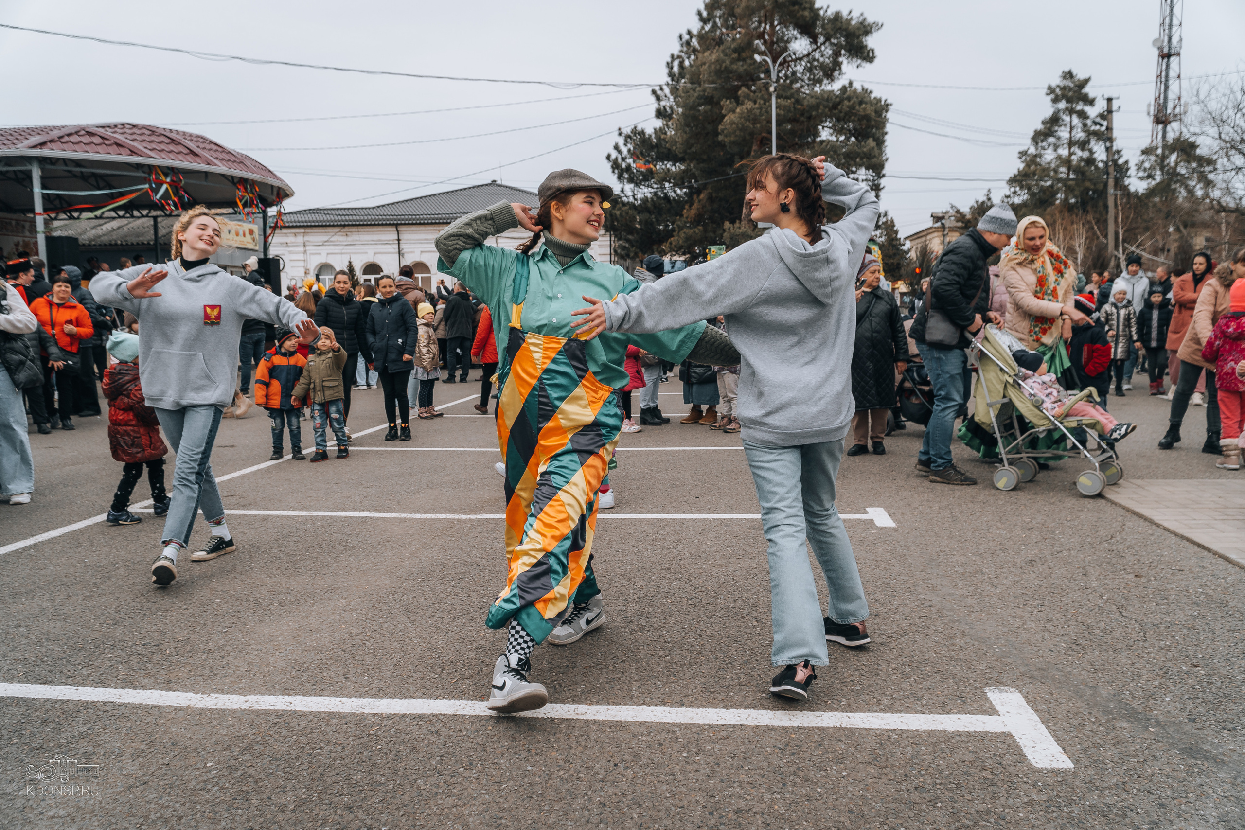 Проводы Масленицы. Новотитаровский Дом культуры