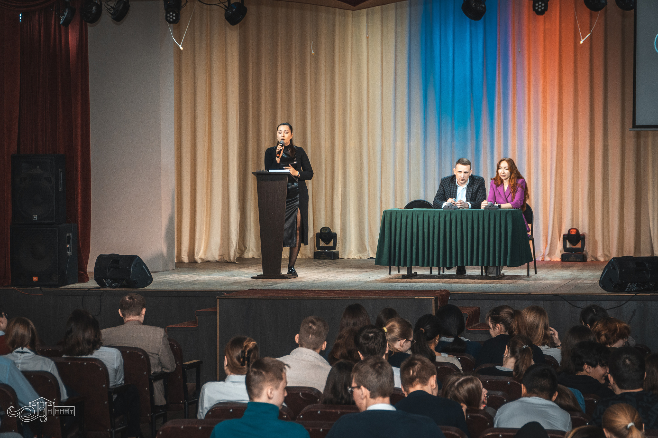 «Знай свои права и исполняй обязанности». Новотитаровский Дом культуры