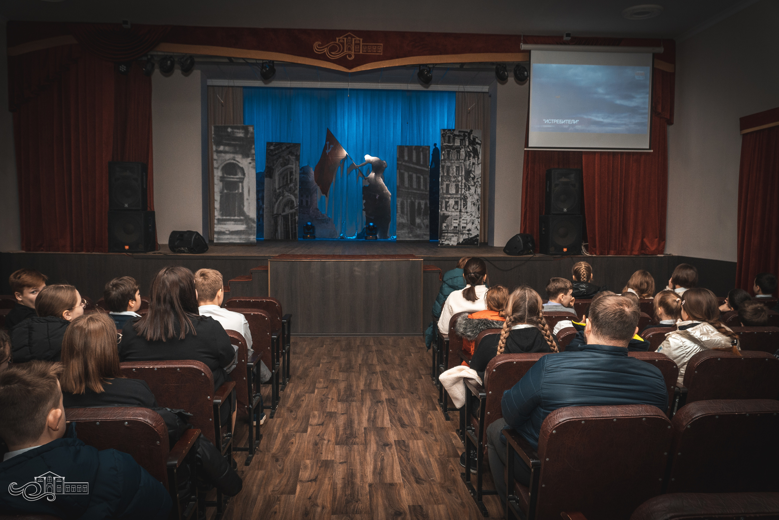 Концерт, посвященный Дню освобождения станицы Новотитаровской. Новотитаровский Дом культуры