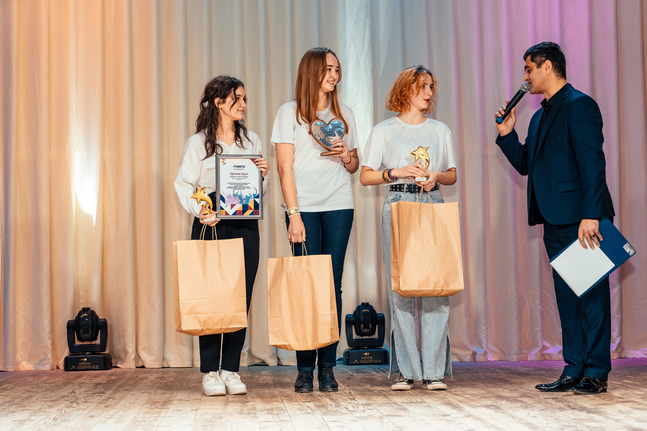 День волонтёра. Новотитаровский Дом культуры