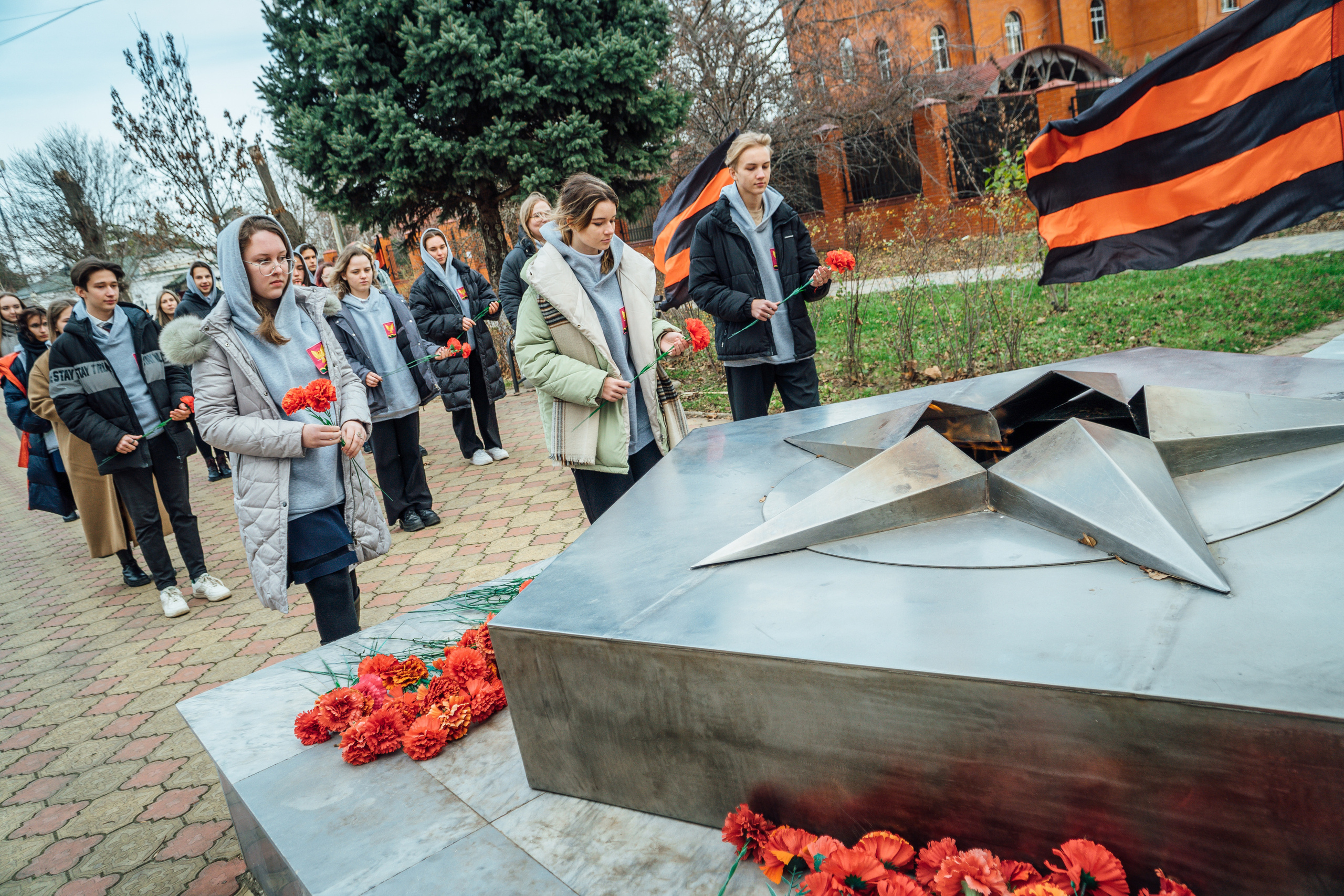 День Неизвестного солдата. Новотитаровский Дом культуры