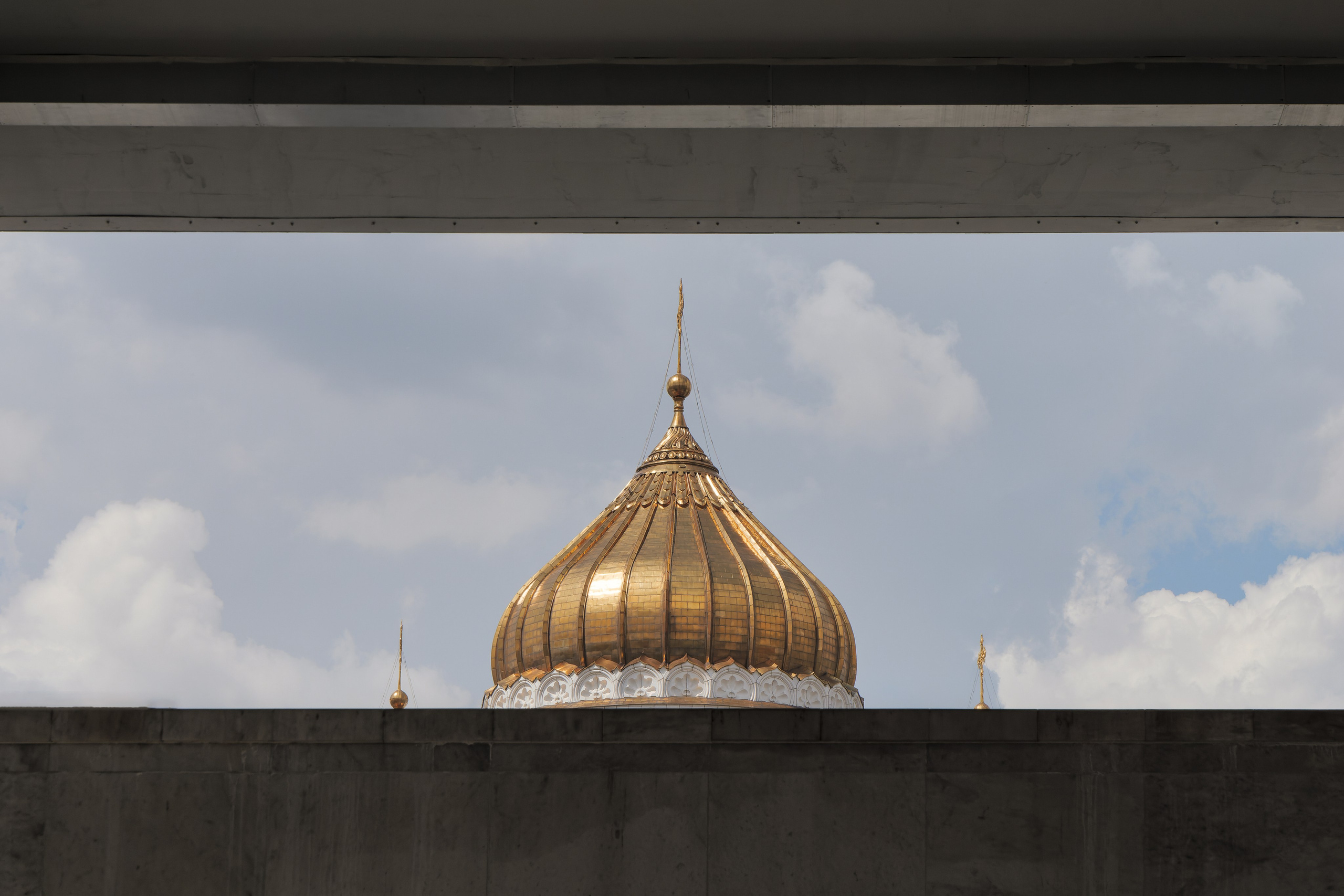 Картинки с острова между Берсеневской и Якиманской набережными Москвы-реки. Фотограф Никифоров-Гордеев Сергей. Москва и МО