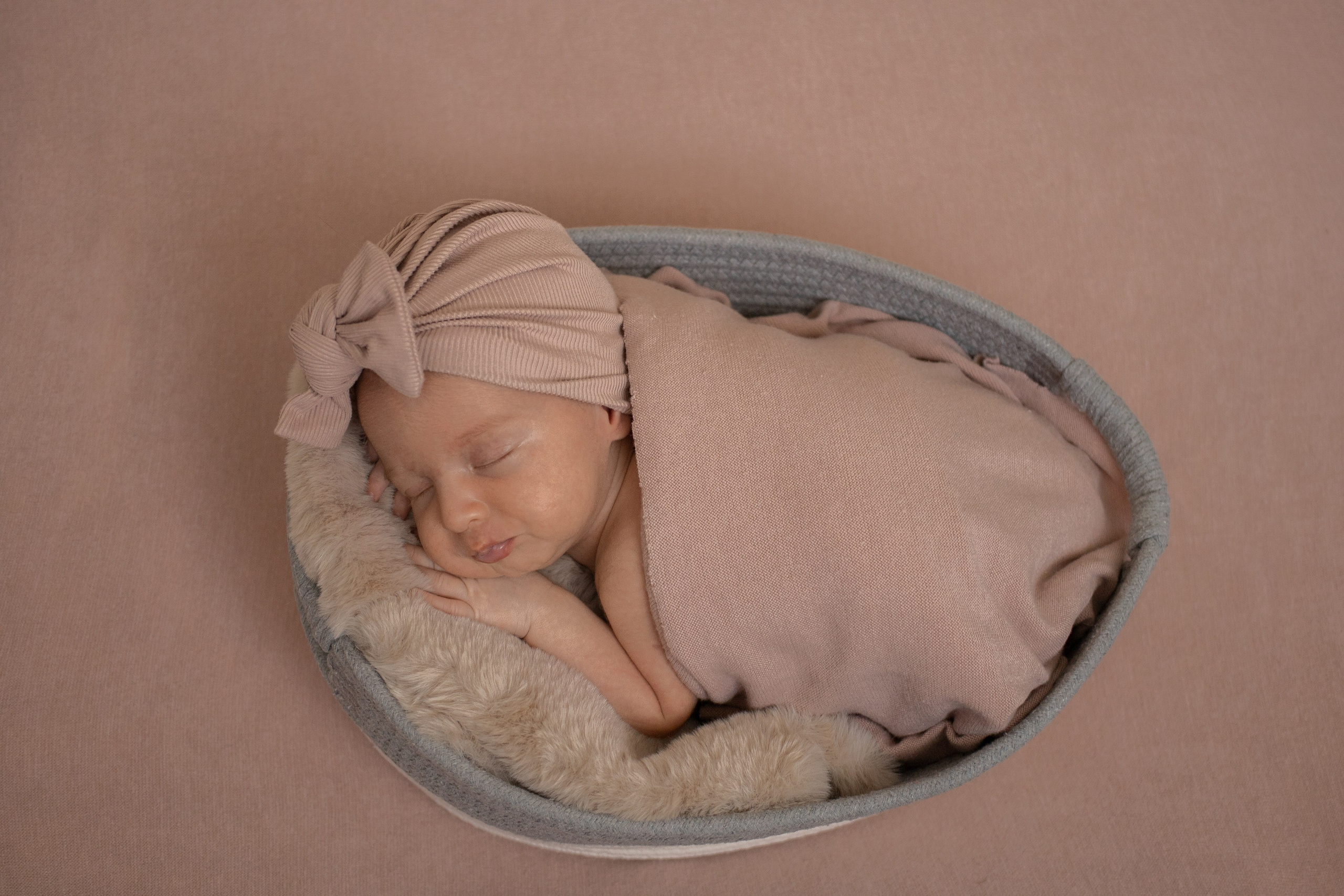 Новорожденные. Фотограф новорожденных в Екатеринбурге