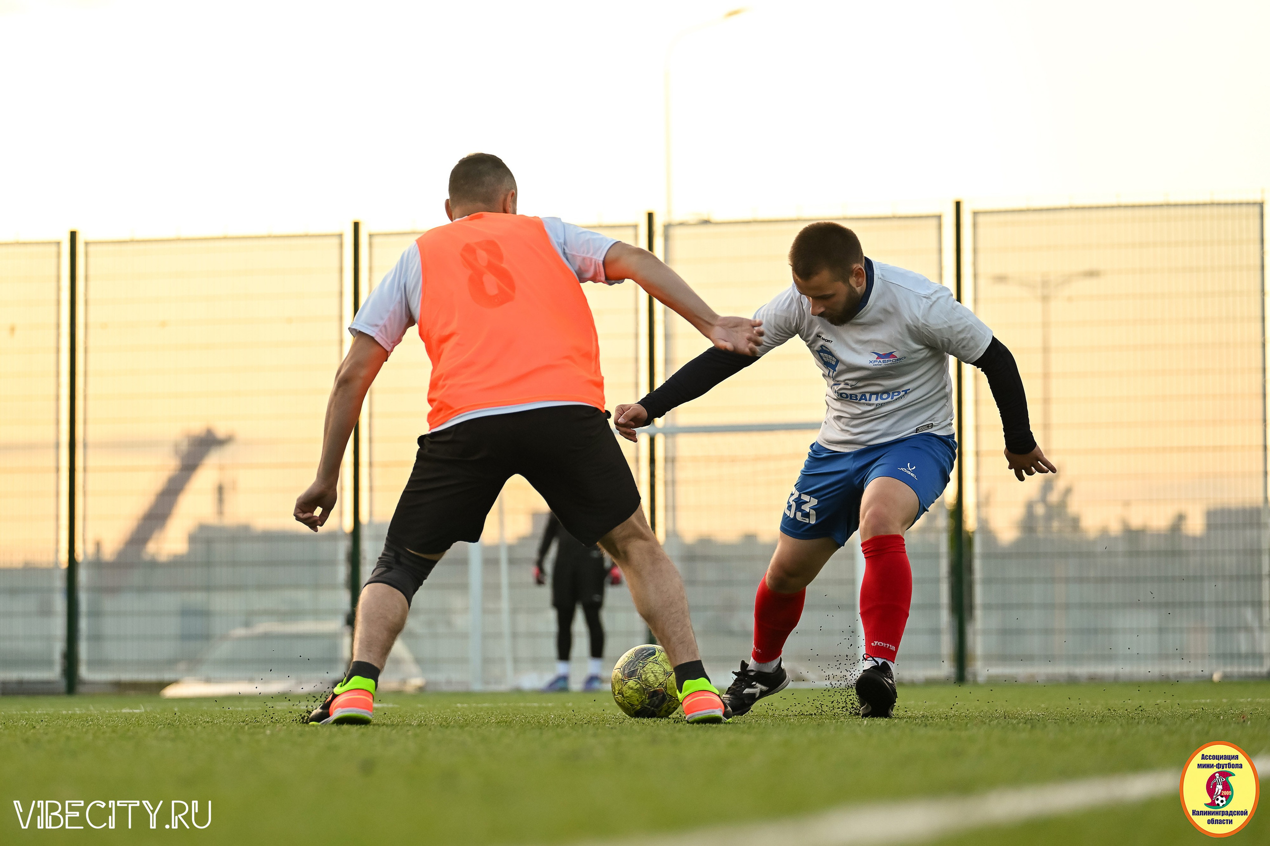 ИГРЫ МИНИ-ФУТБОЛЬНОЙ И КОРПОРАТИВНОЙ ЛИГИ. VIBECITY.RU Вайб Сити Ру Фоторепортажи Фотоотчеты Калининград