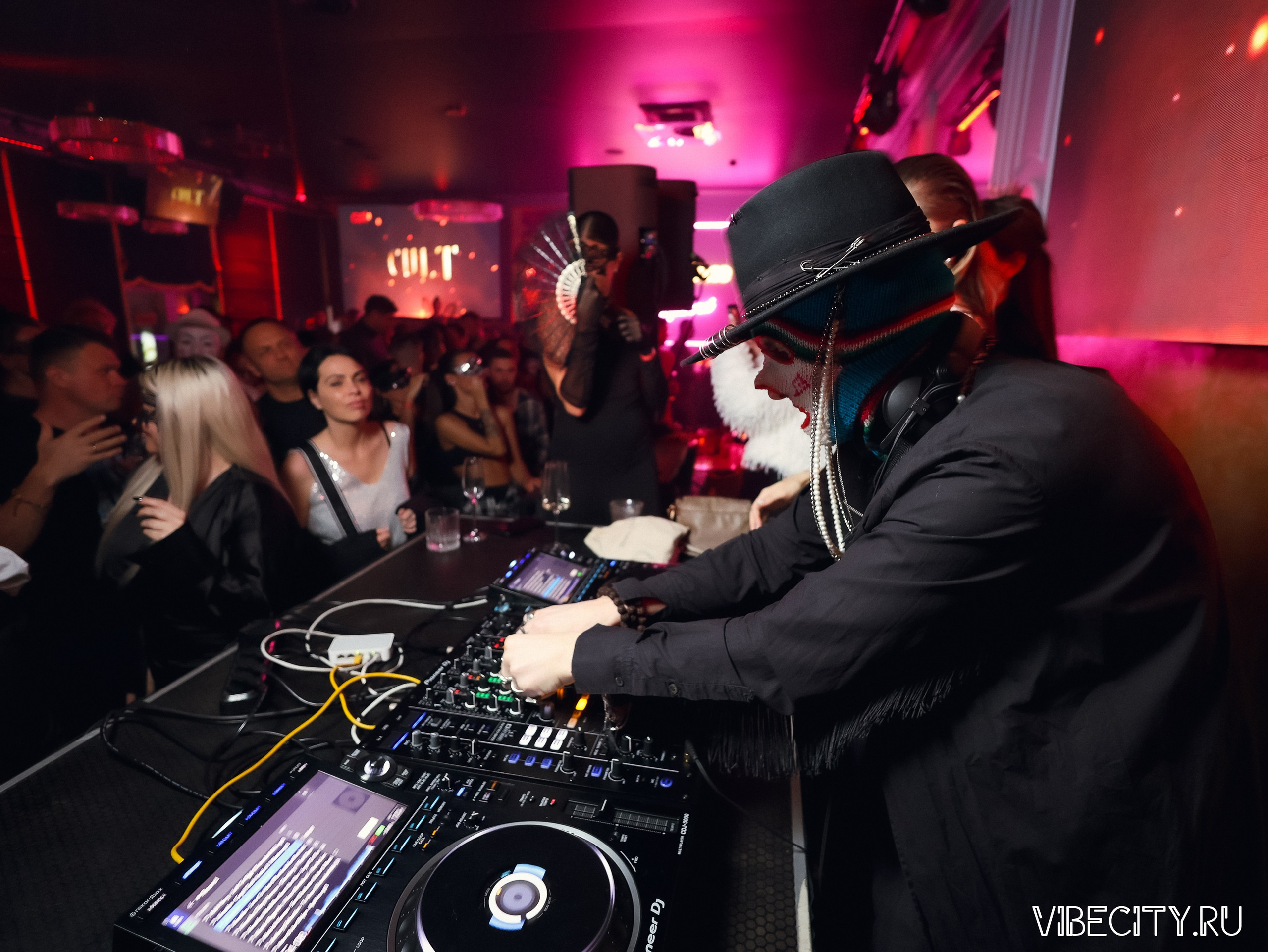 CULT MASQUERADE X GRAND PALACE. VIBECITY.RU Вайб Сити Ру Фоторепортажи Фотоотчеты Калининград