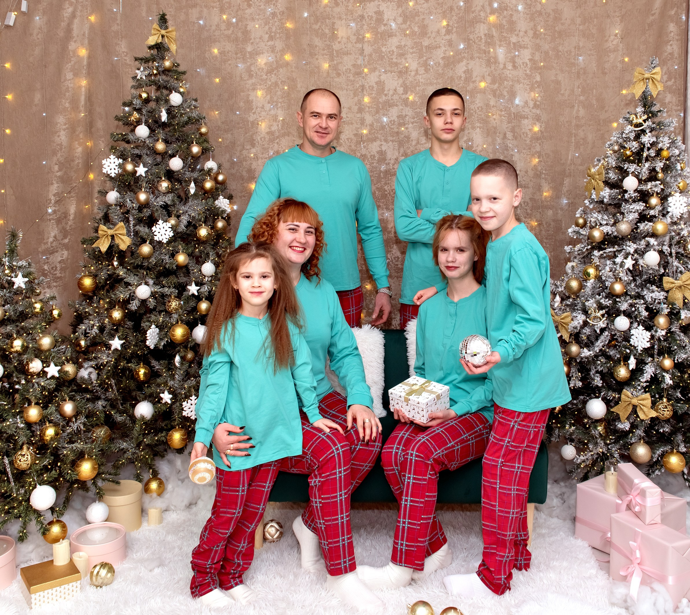 Семейная новогодняя фотосессия. 