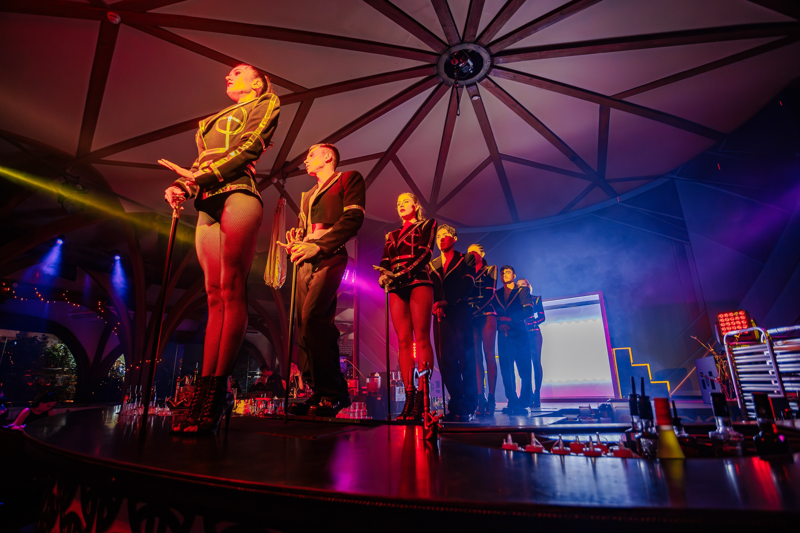 PTIZZA SHOW. Gold & Black in Ptizza Bar_Ялта_6.07.2025. Аминов Руслан | Фотограф