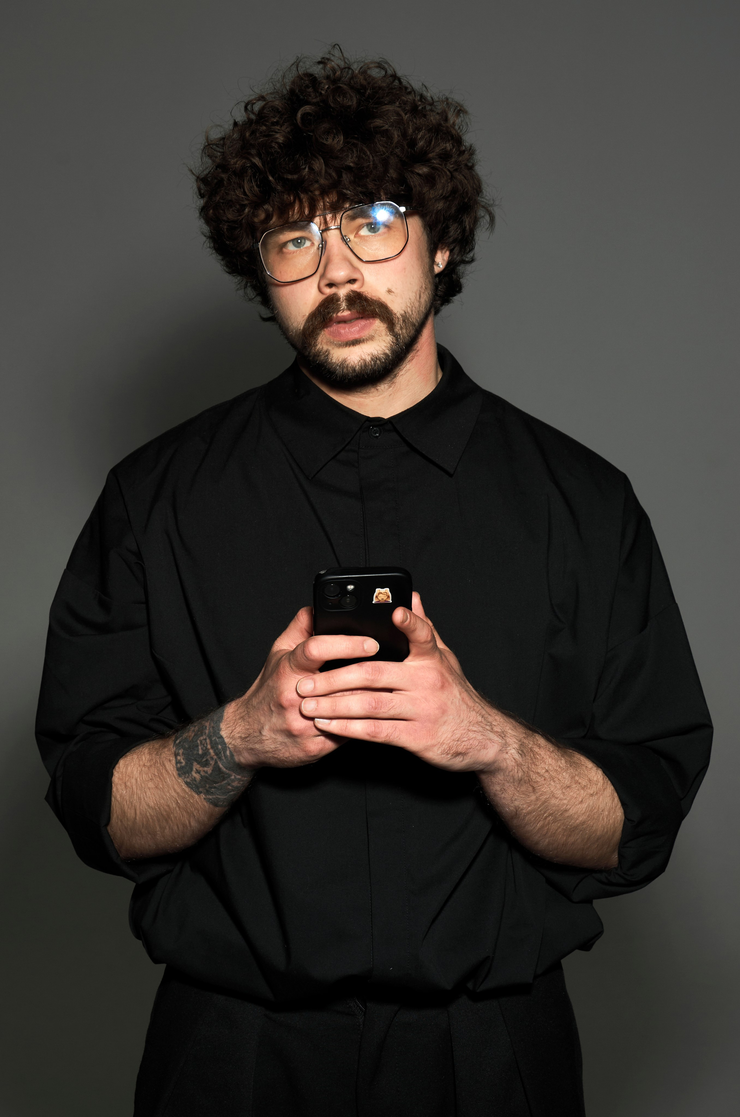 Артем. Главная