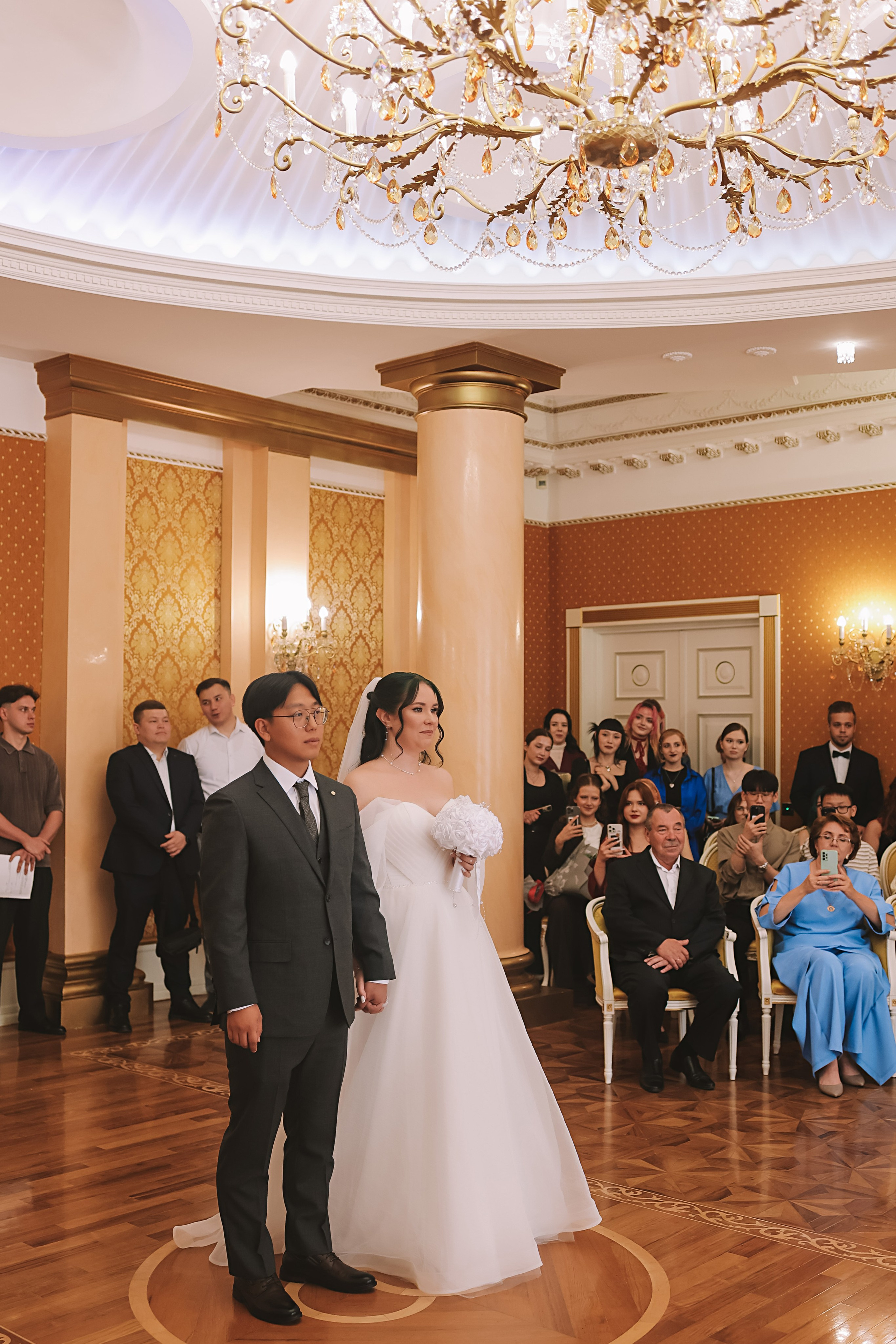 Айвазовский и парк дружбы народов. Семейный фотограф Тюмень, фотограф на роды Салмина Мария