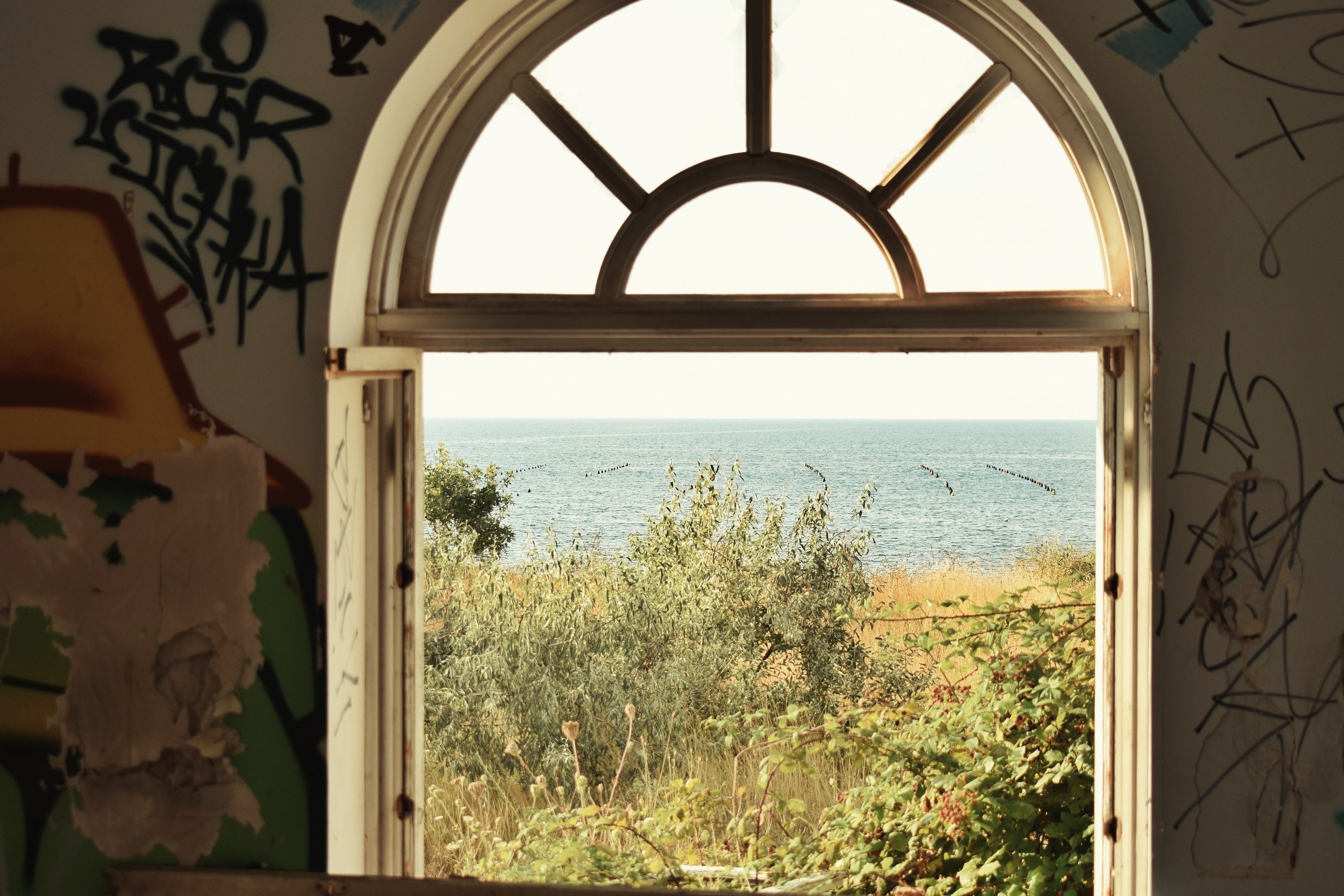 Александр и Екатерина. Фотограф-ретушер в Крыму Юля Лобурец