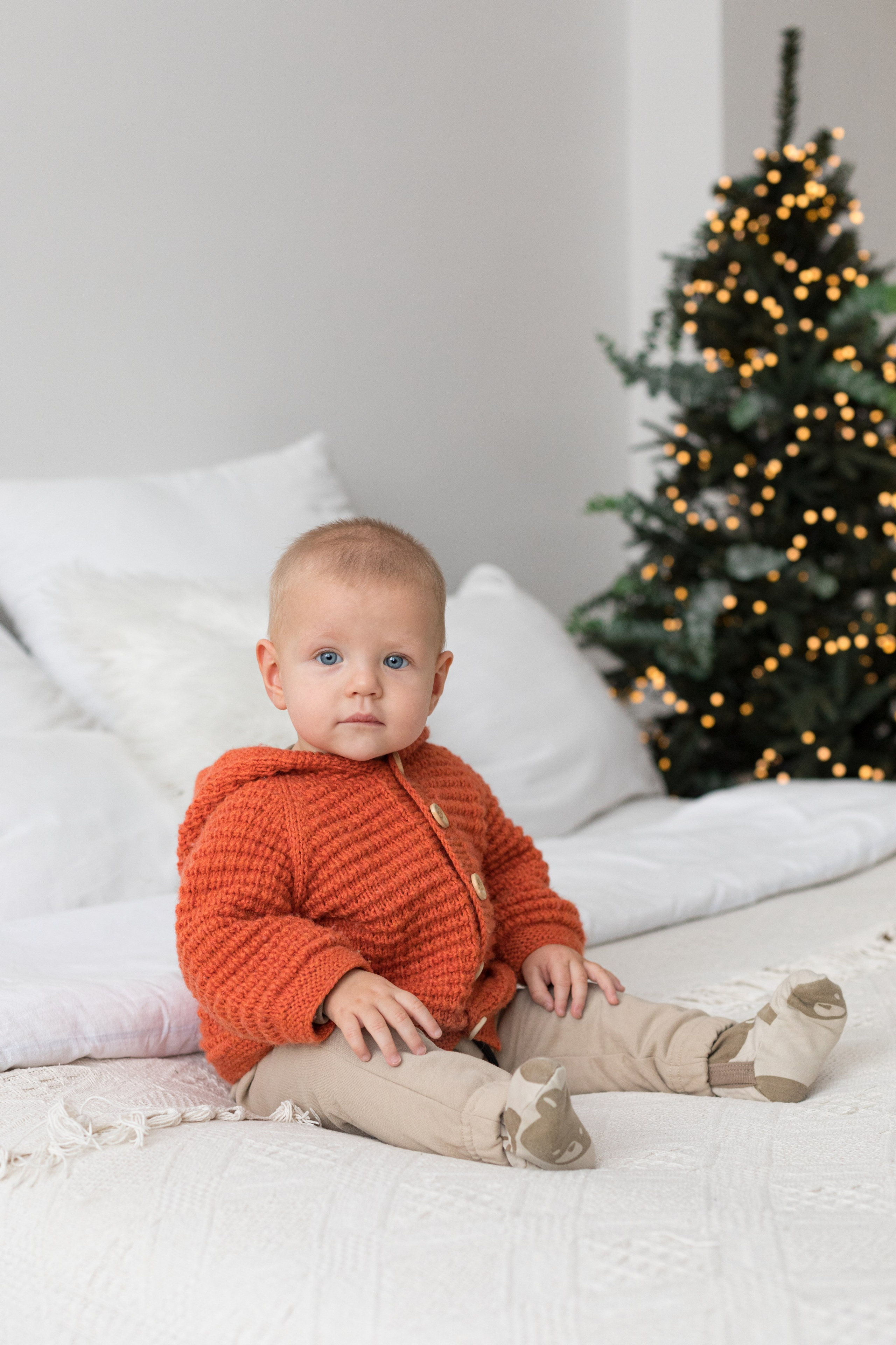 Студийная новогодняя фотосессия семьи. Детский и контент фотограф Надя Волкова Санкт-Петербург