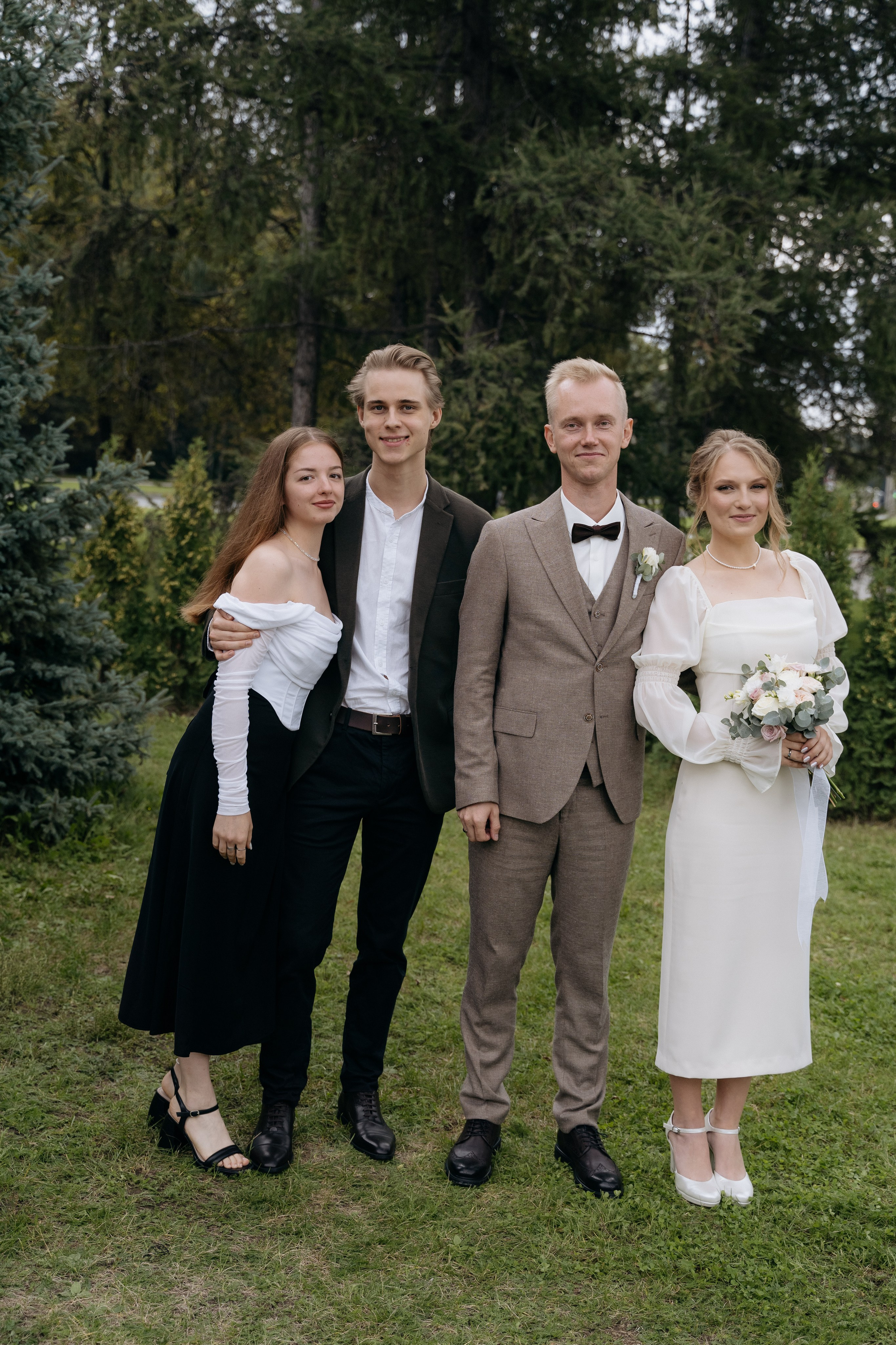 Саша и Даша. Свадебный и семейный фотограф в Новосибирске Наталья Зорина