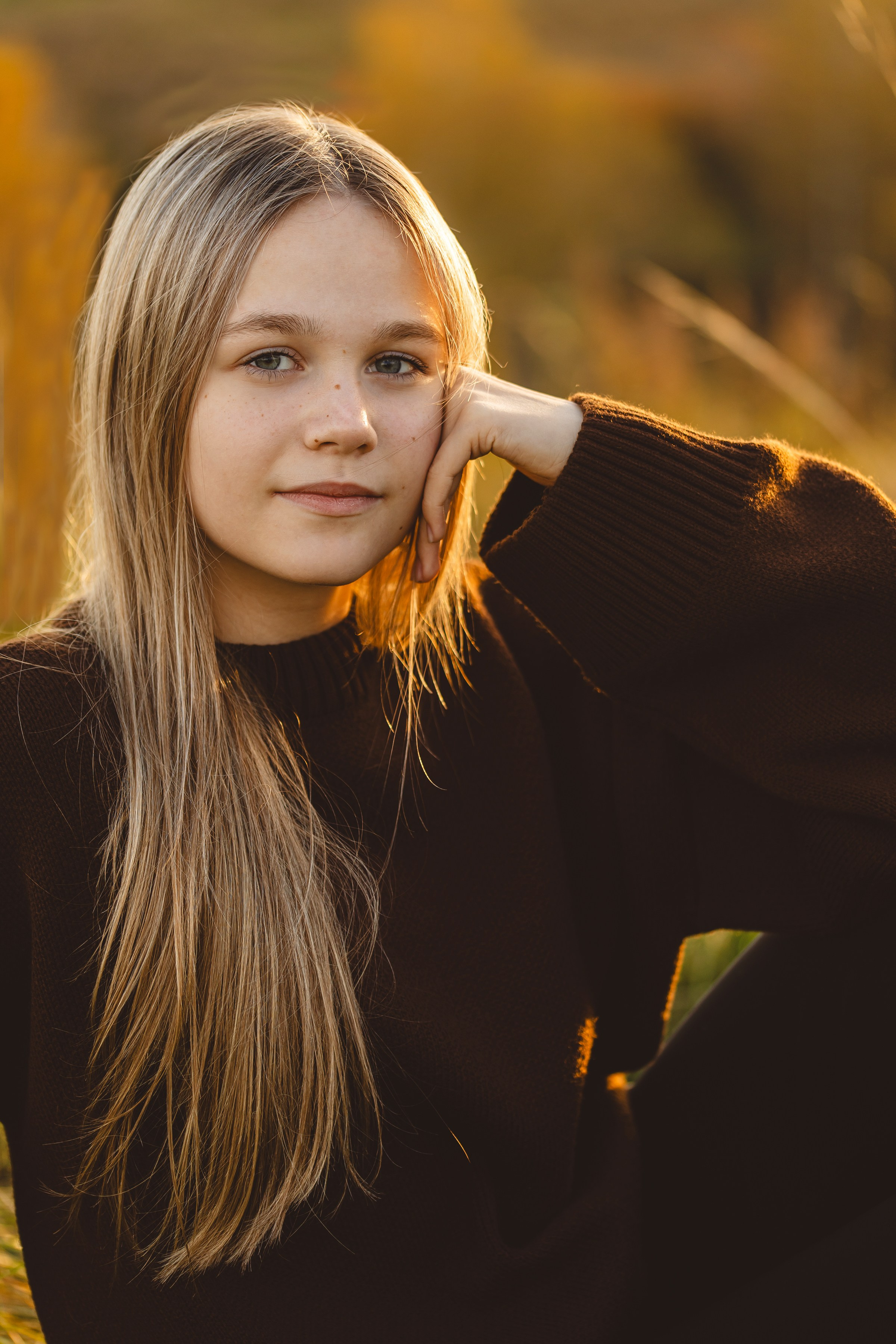 Осенняя съёмка в поле на закате. Мама с дочками. Меня зовут Киреева Ирина. Я детский и семейный фотограф в Новокузнецке