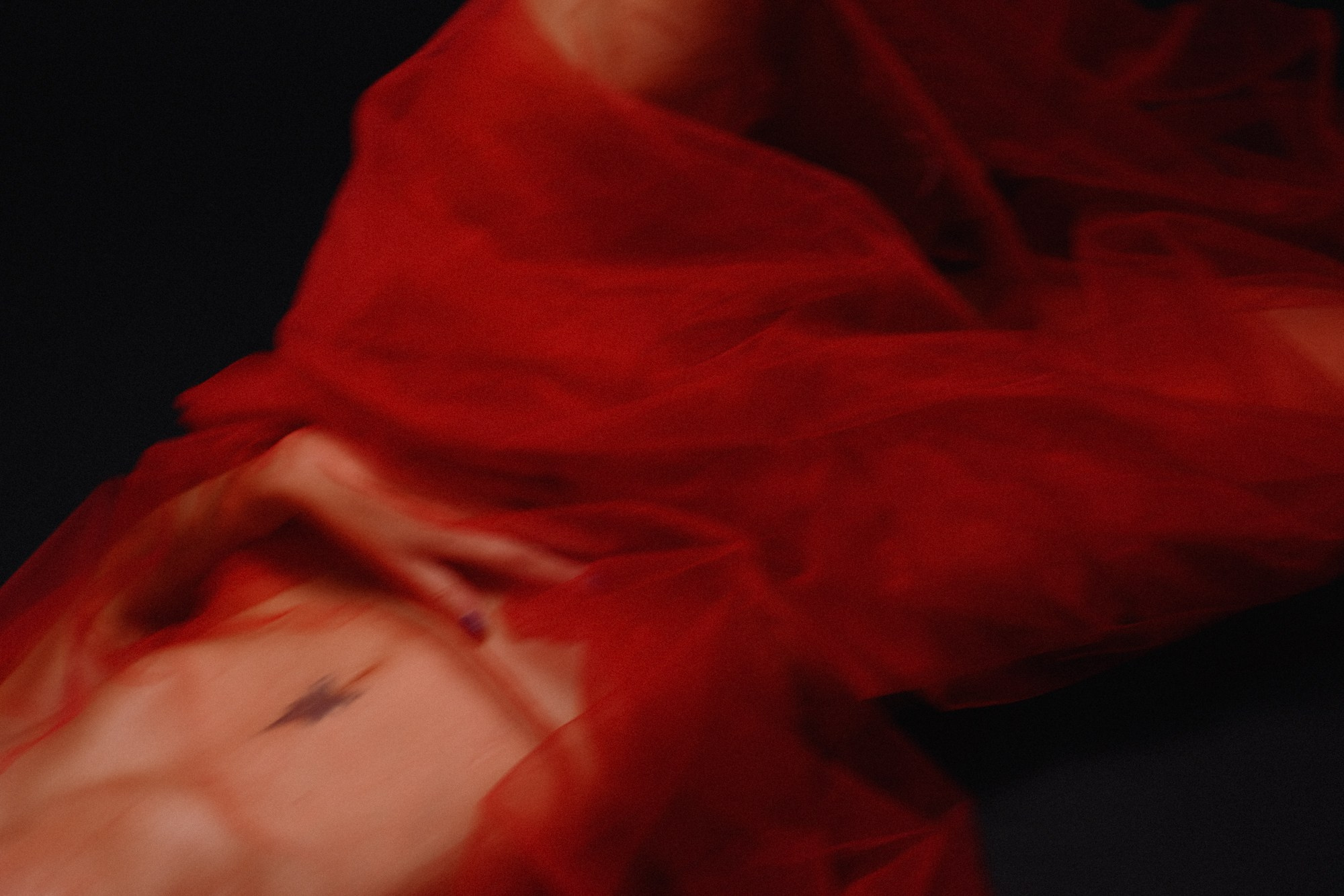 Арт-проект Слои: Ткань и Пленка — Фотограф Дарья Мустафина. Фотограф Дарья Мустафина, Тюмень