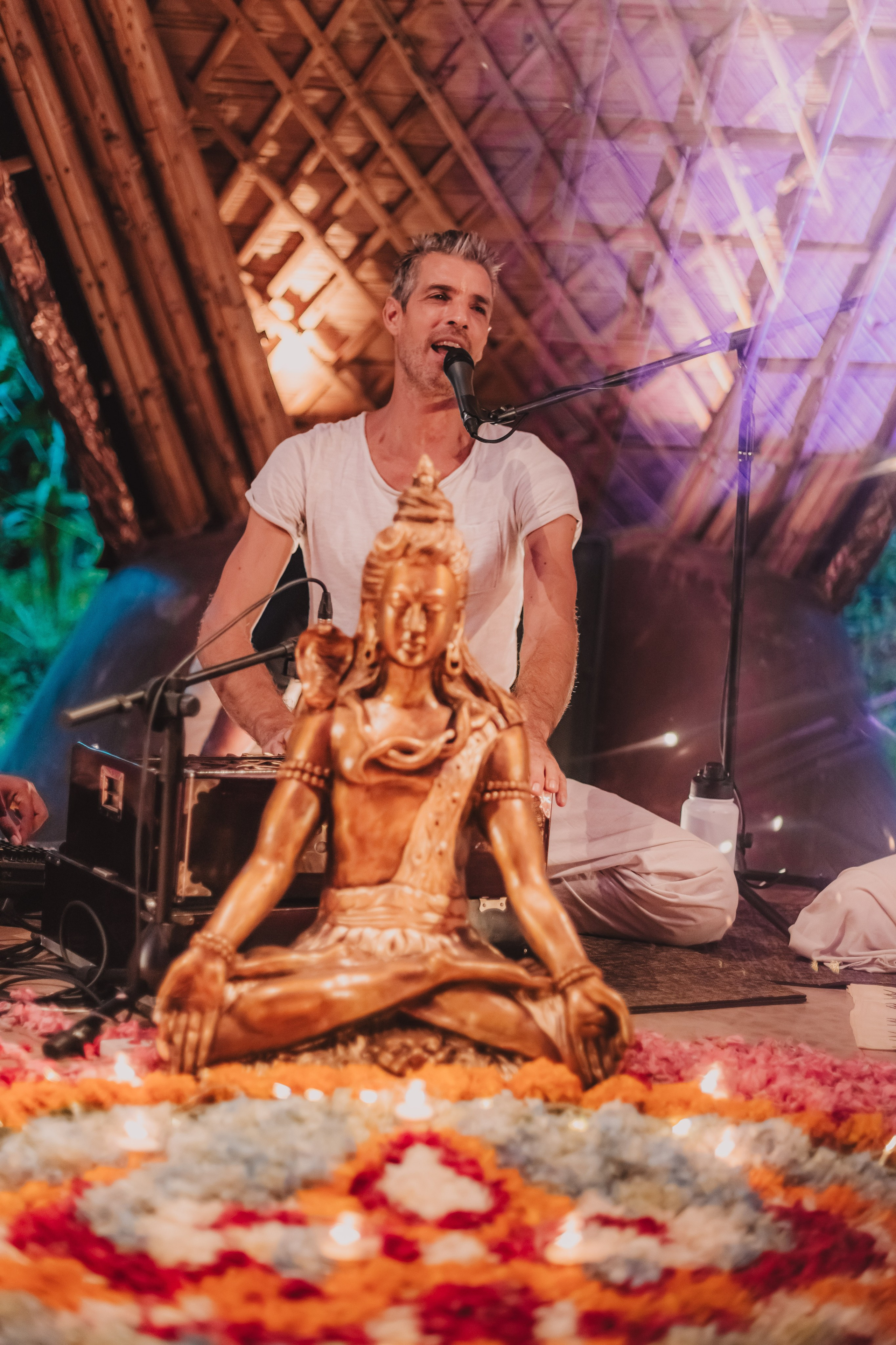 Bhakti Bliss kirtan at Alchemy. Mariam Bagdasaryan