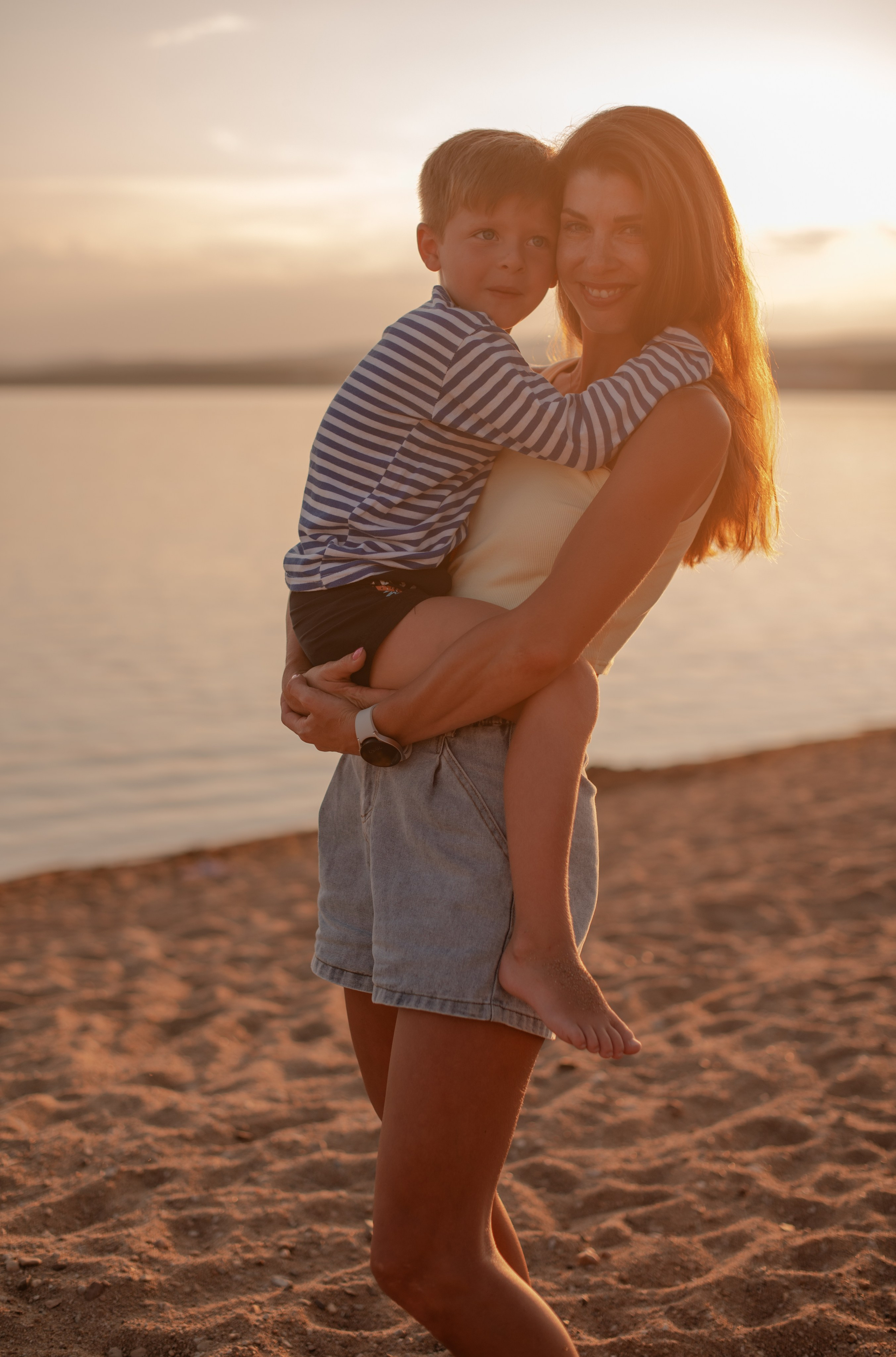 Катя и детишки на Арахлее. Фотограф Виктория Воронина