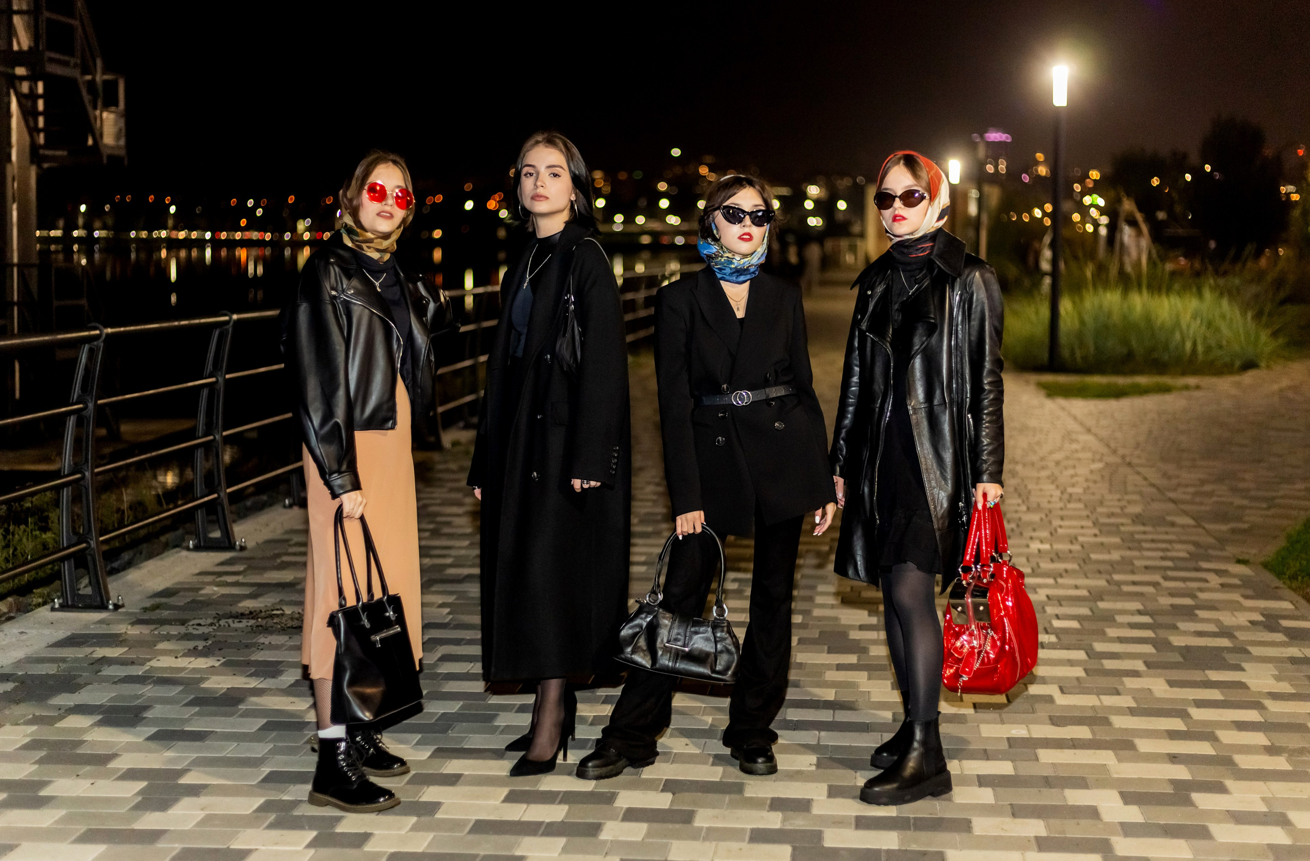 Вечерняя съемка в стиле 90-х. 11А — школа 9. Выпускные альбомы Воронеж от Веры Соколовой