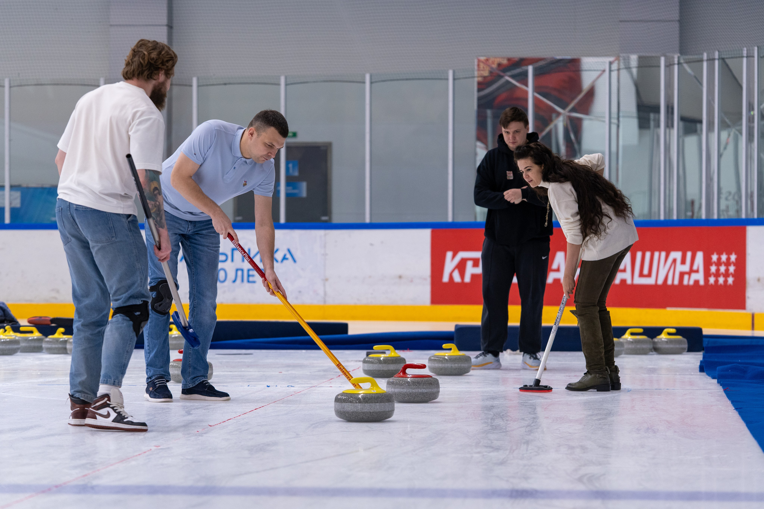 Керлинг для компании Р-Фарм. Репортажный фотограф в Красной Поляне и Сочи Павлюченко Екатерина