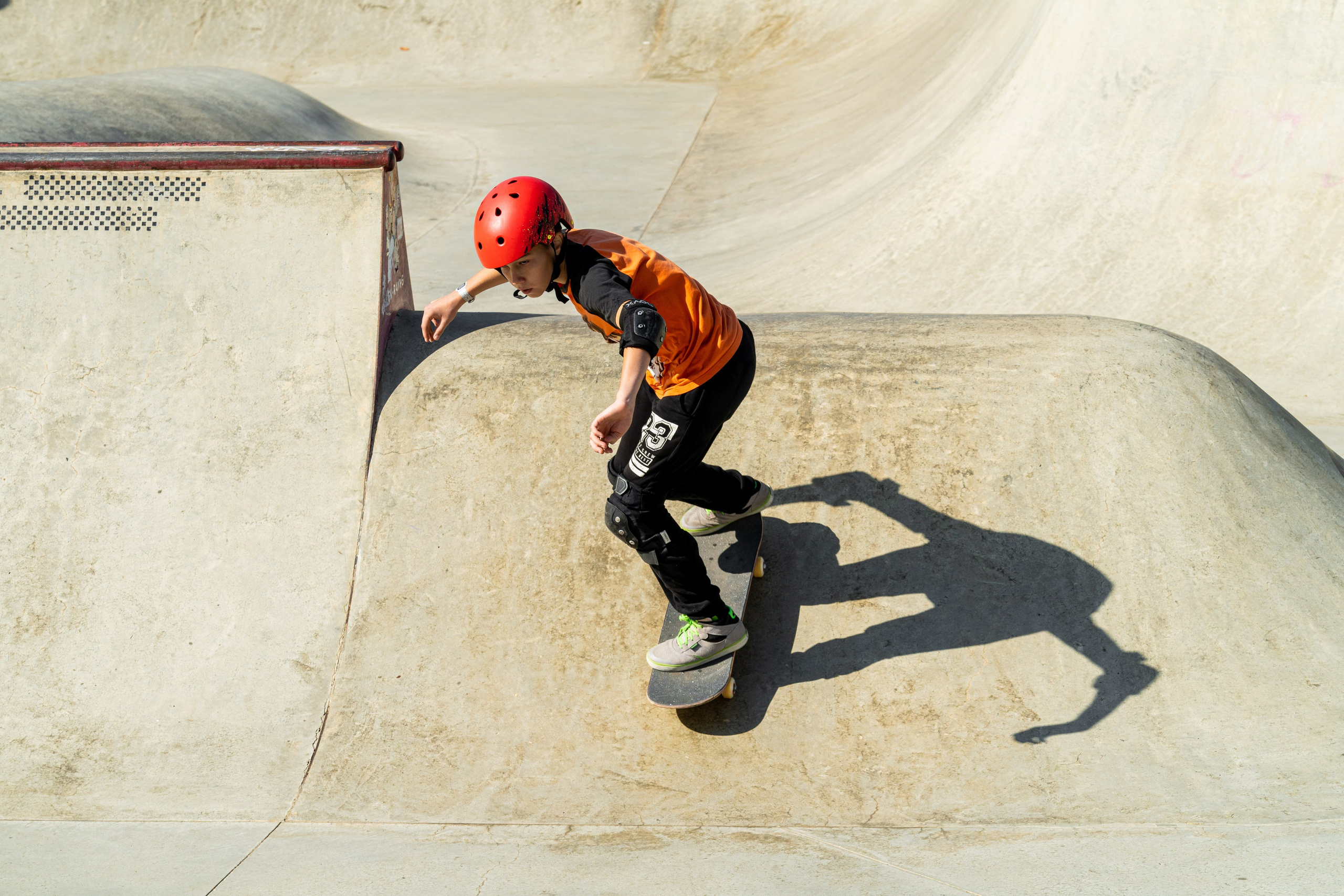 Чемпионат России по скейтбордингу на курорте Красная Поляна 2022. Репортажный фотограф в Красной Поляне и Сочи Павлюченко Екатерина