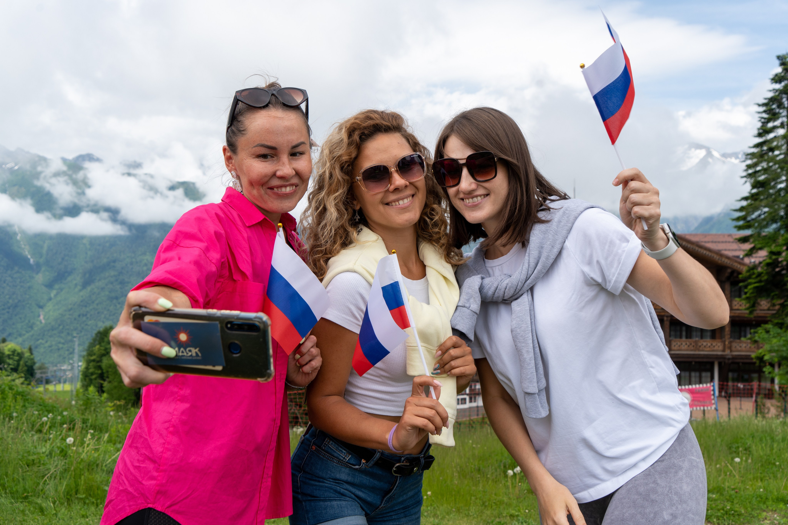 День России на курорте Газпром 2023. Репортажный фотограф в Красной Поляне и Сочи Павлюченко Екатерина