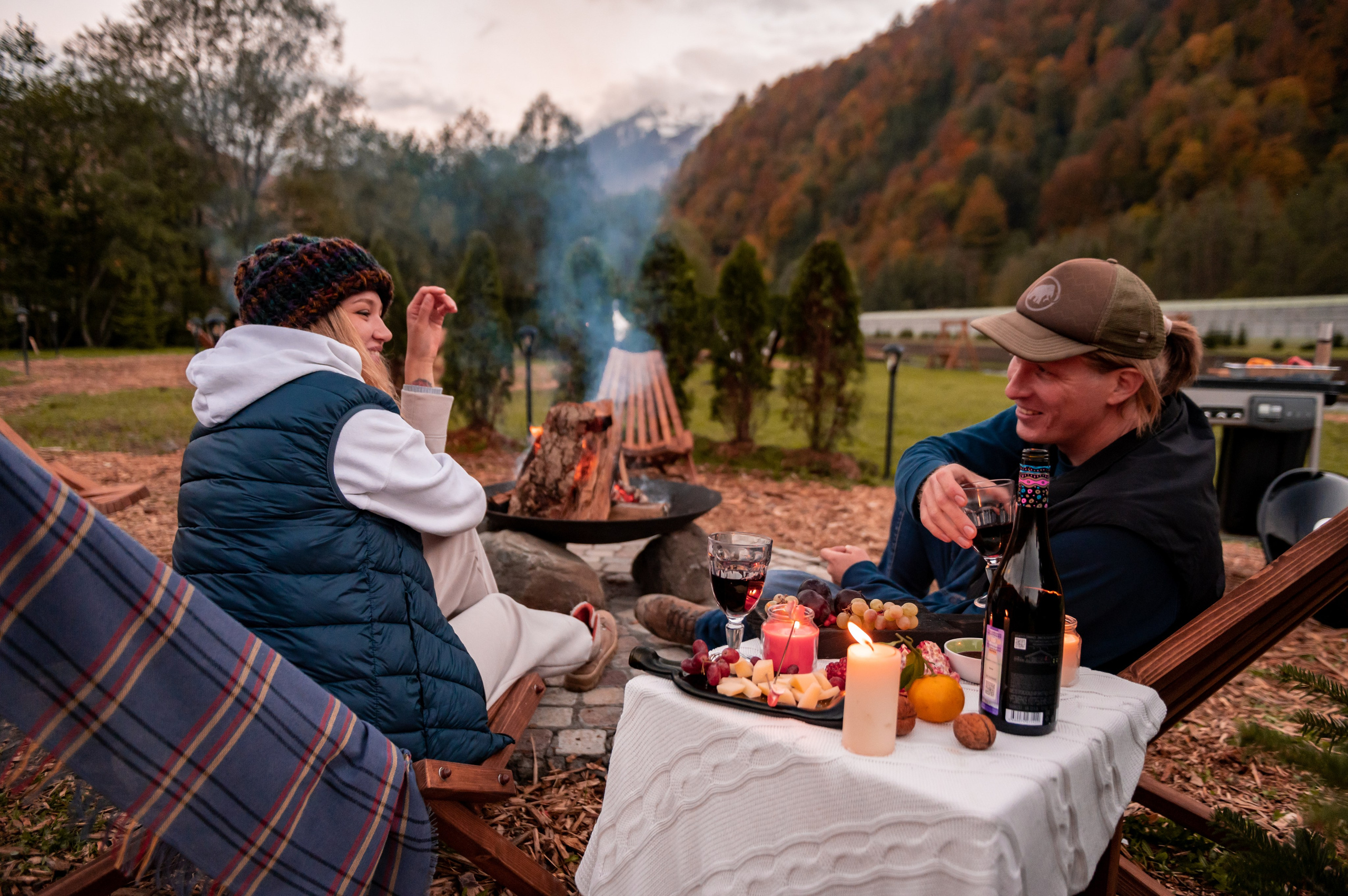 Контент съемка места для отдыха на курорте Газпром Поляна «Мзымта Пляж». Репортажный фотограф в Красной Поляне и Сочи Павлюченко Екатерина