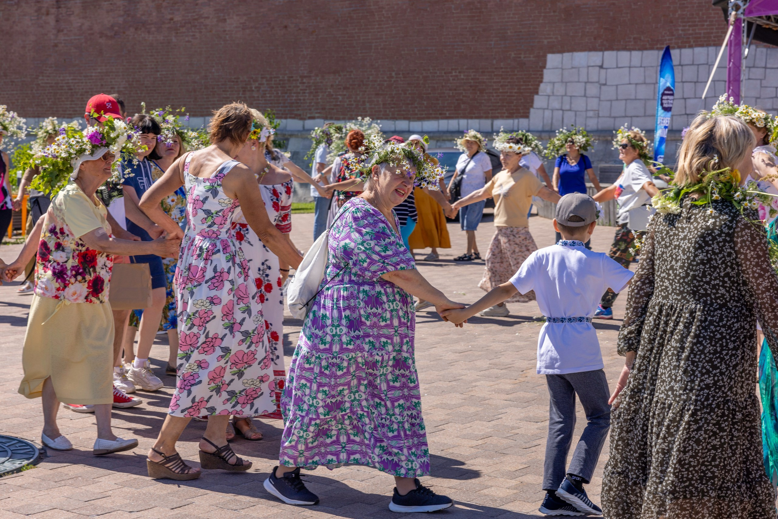 Фестиваль «Ромашковый хоровод». Северная ходьба. Фотограф в Туле Крупский АнДРей. Фотостудия «КАДР71» в Туле