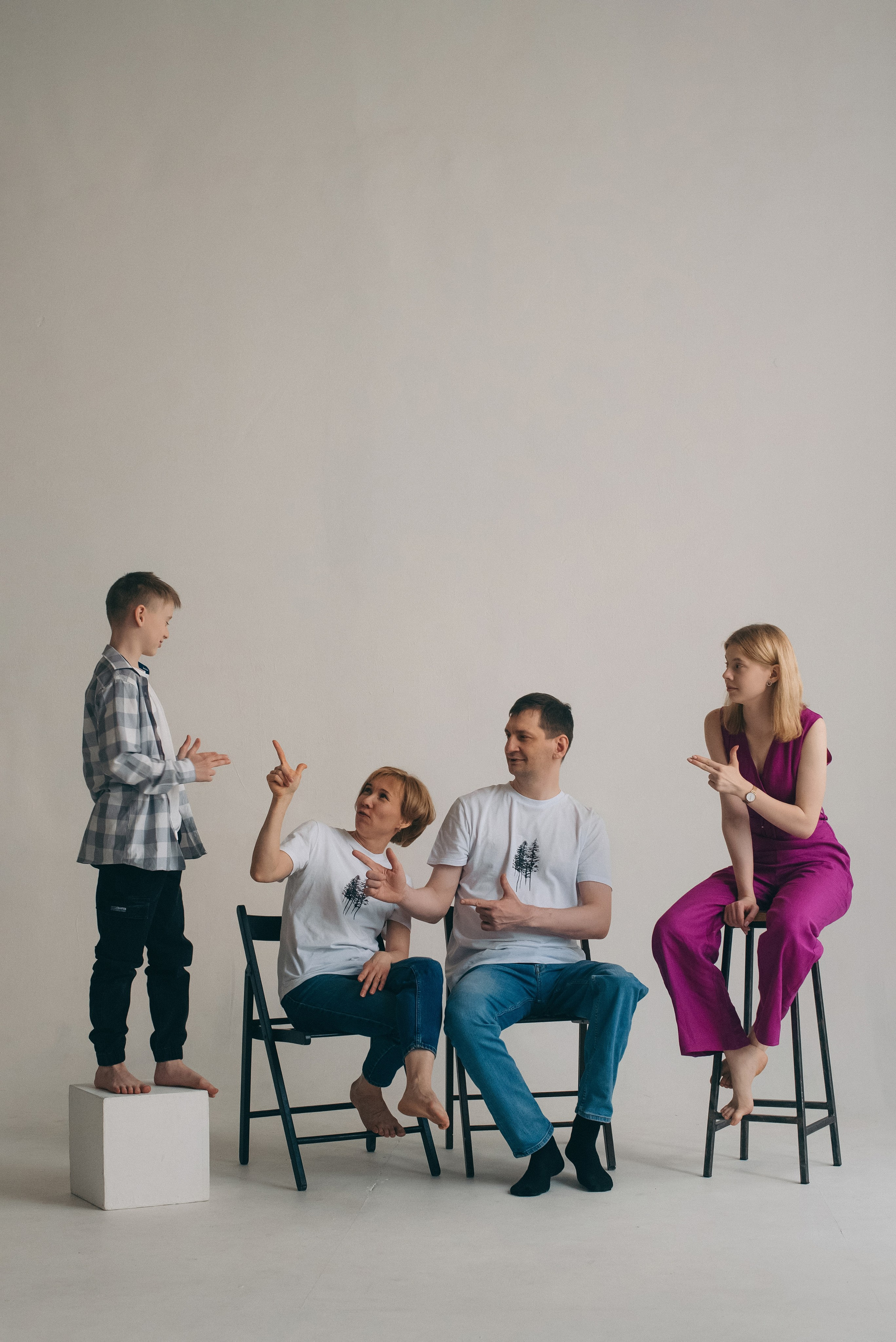 Семейная фотосессия в студии. Семейный и детский фотограф в Обнинске, Калуге, Москве