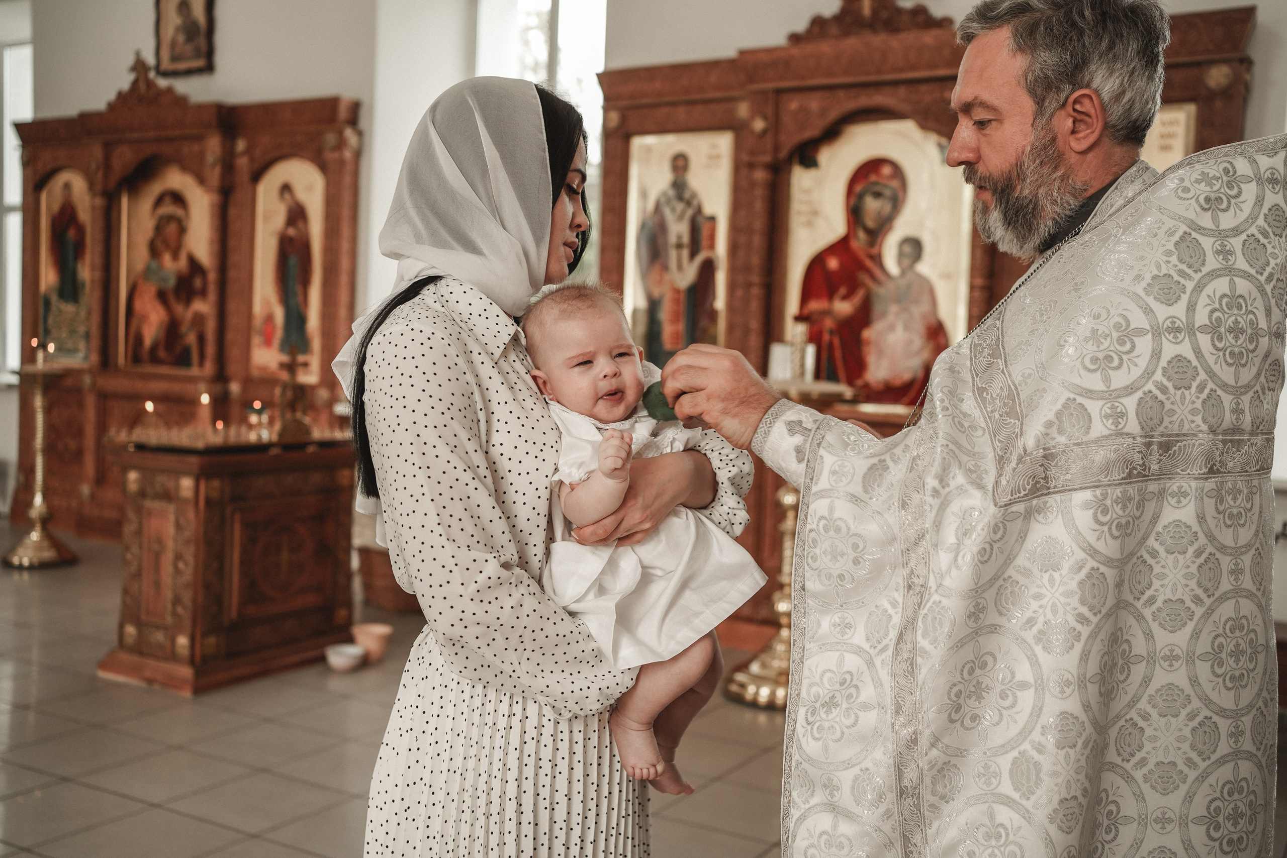 Таинство Крещения в Успенском храме. Свадебный фотограф в Ростове-на-Дону. Таинство Крещения и Венчания, семейные фотосессии. Алёна Чёботова